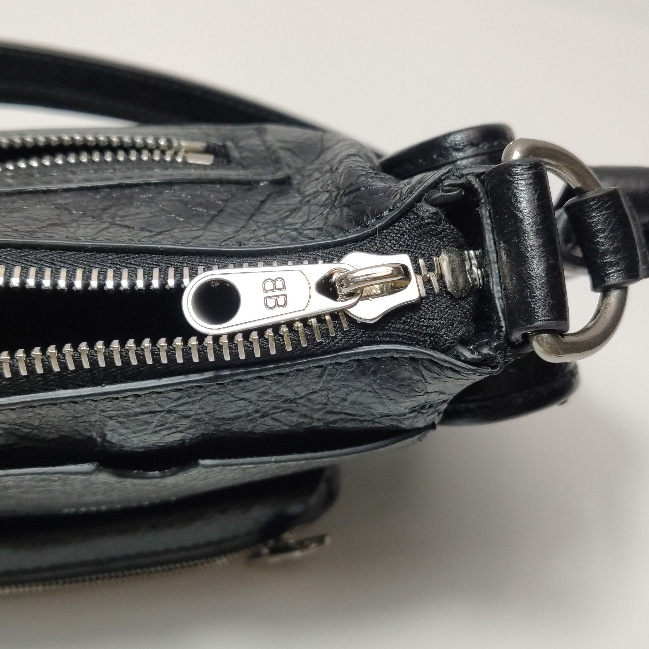 Balenciaga Balenciaga Women os Shoulder Bags Size ONE SIZE - 13 Thumbnail