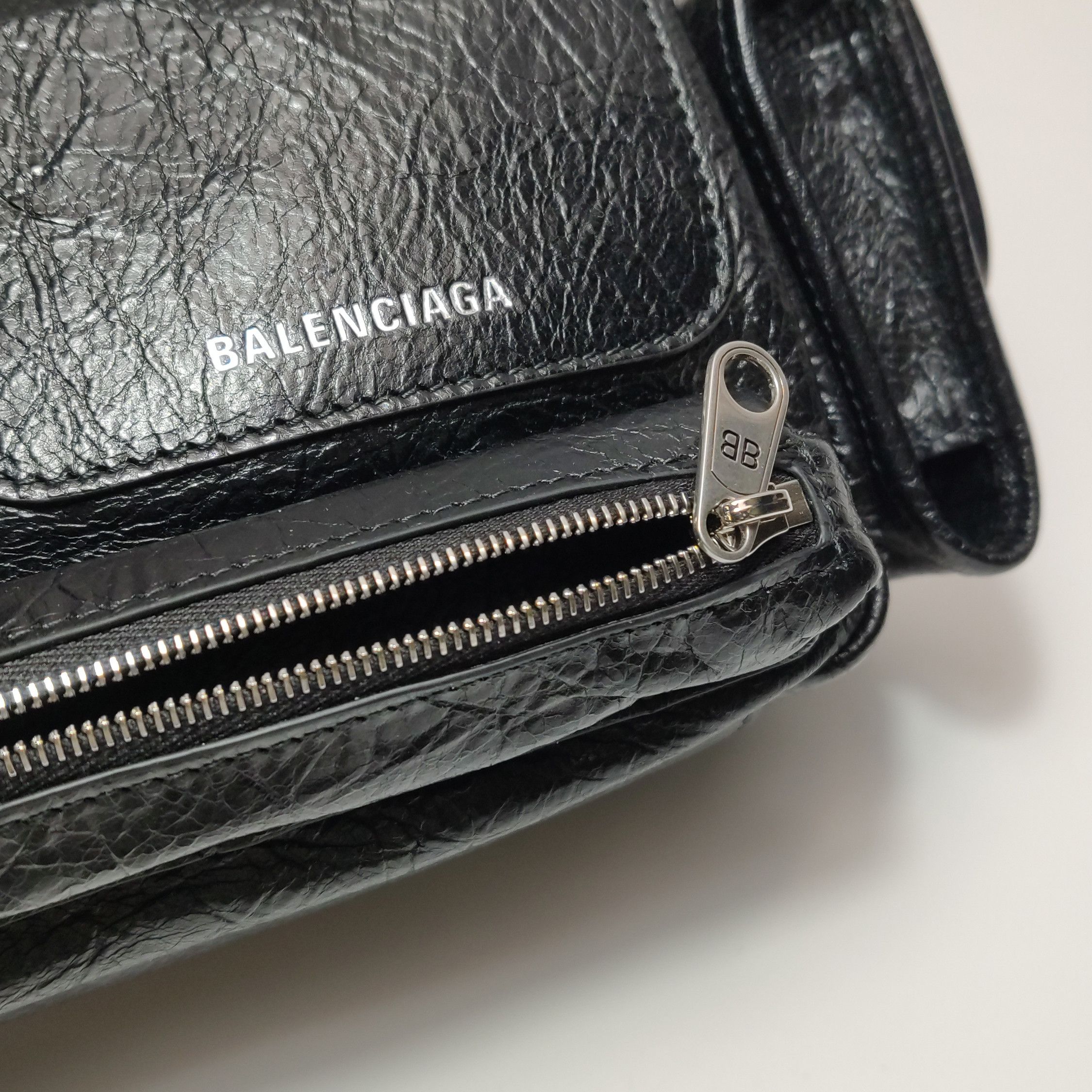 Balenciaga Balenciaga Women os Shoulder Bags Size ONE SIZE - 14 Thumbnail