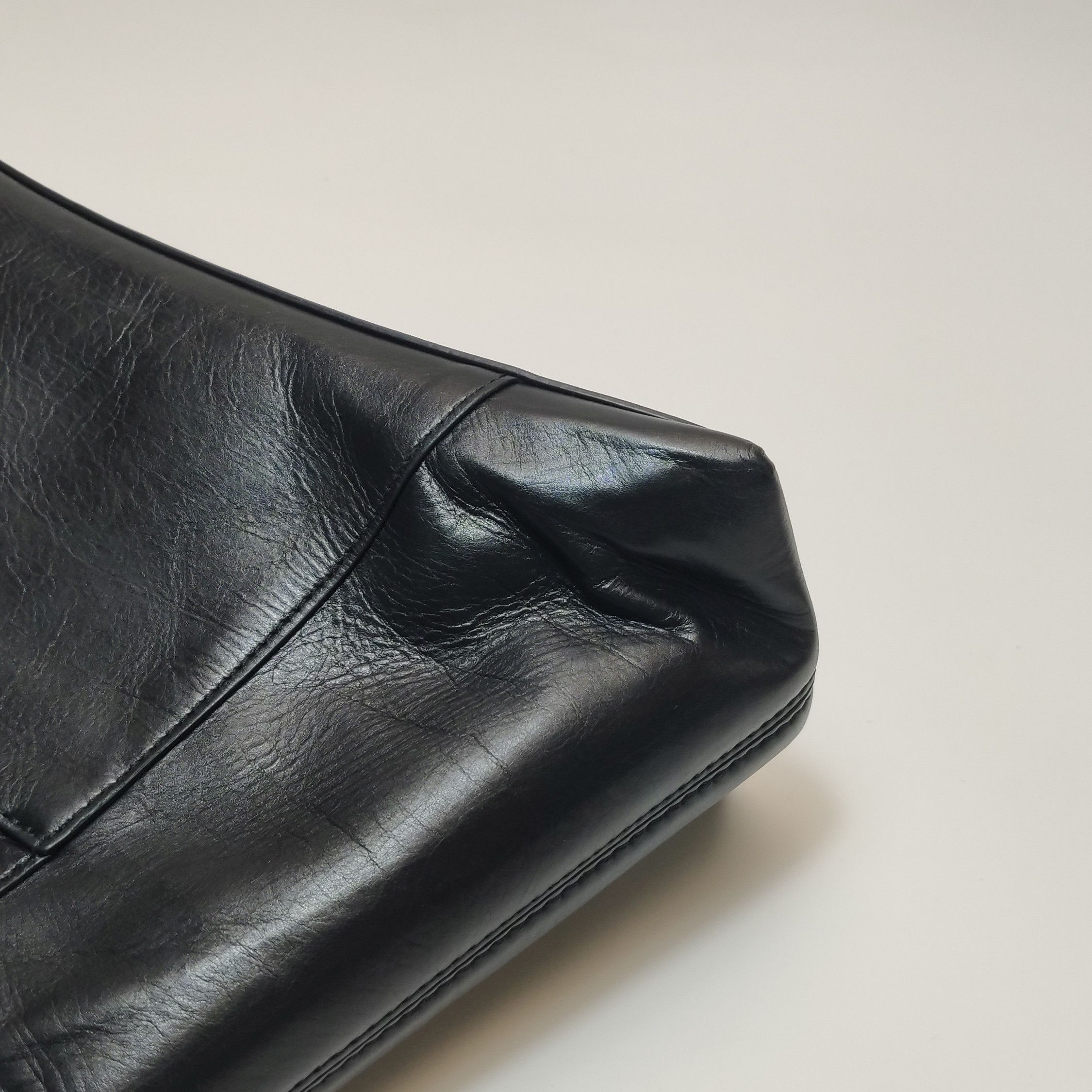 Balenciaga Balenciaga Women os Shoulder Bags Size ONE SIZE - 22 Thumbnail