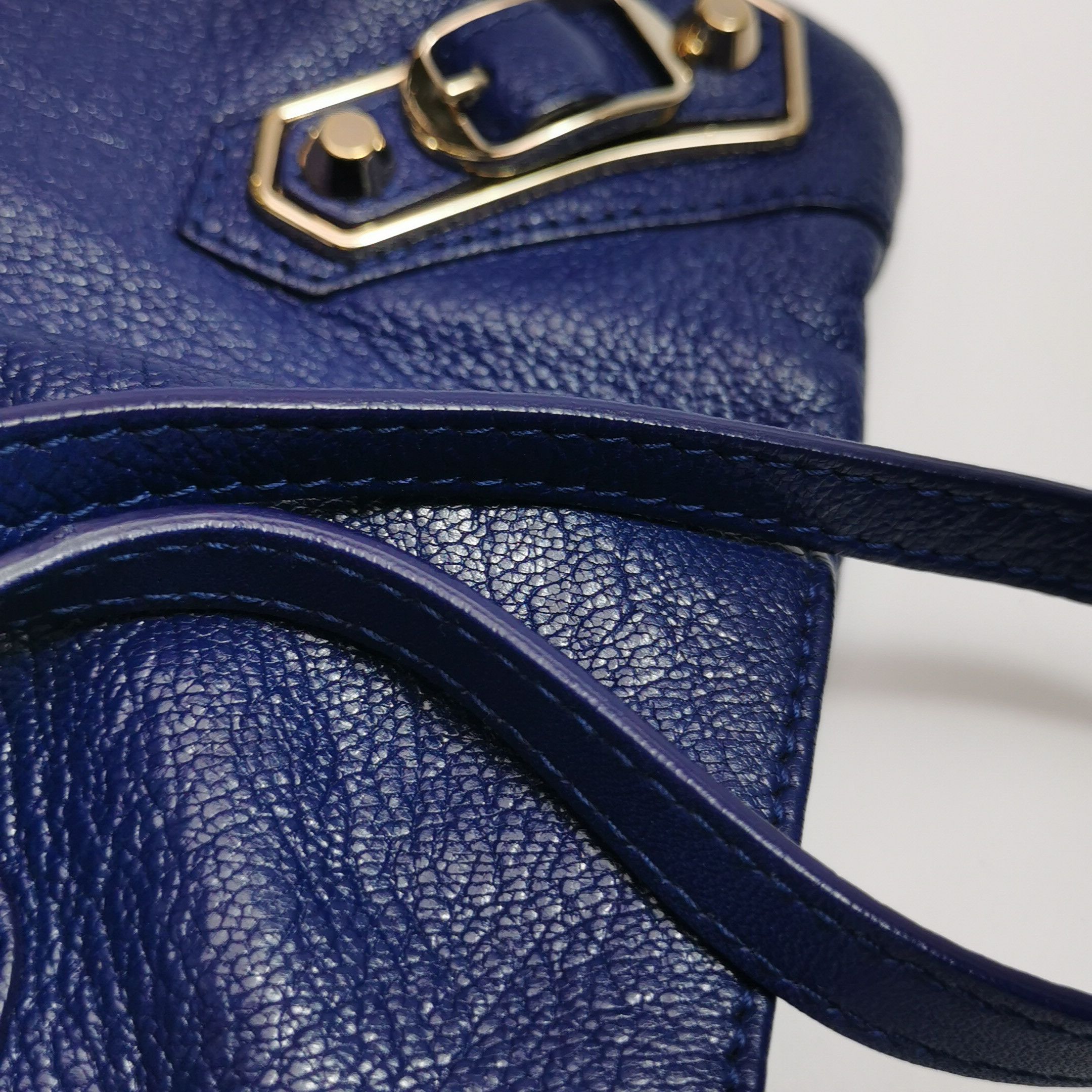 Balenciaga Balenciaga Women os Shoulder Bags Size ONE SIZE - 18 Thumbnail