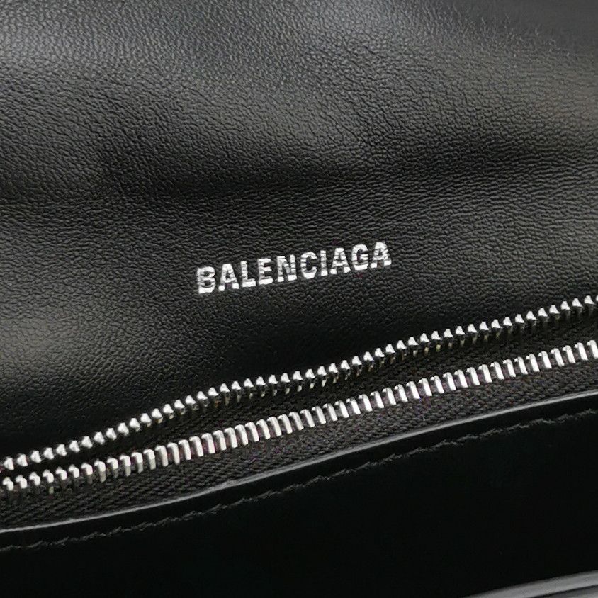 Balenciaga Balenciaga Women os Shoulder Bags Size ONE SIZE - 8 Thumbnail