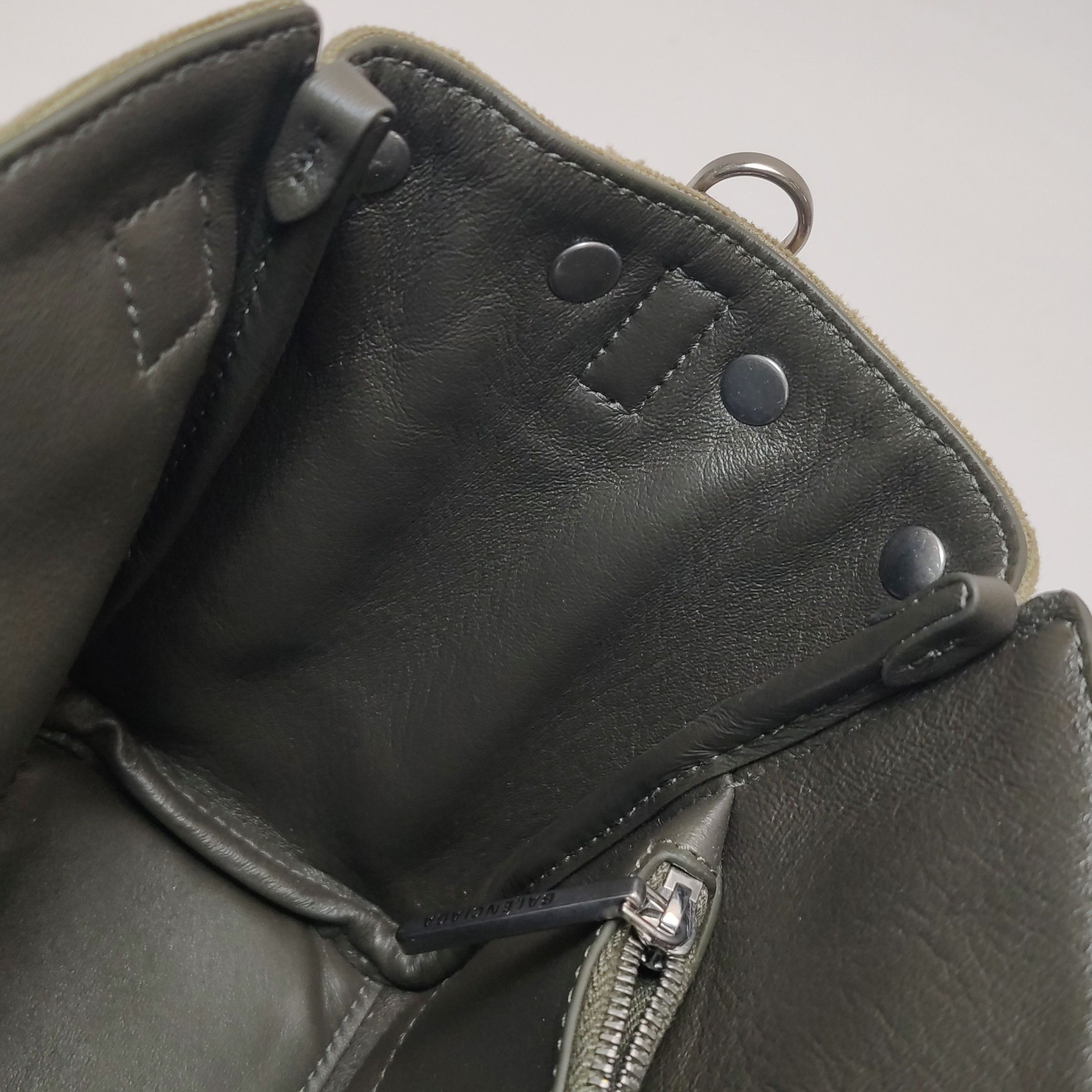 Balenciaga Balenciaga Women os Shoulder Bags Size ONE SIZE - 11 Thumbnail