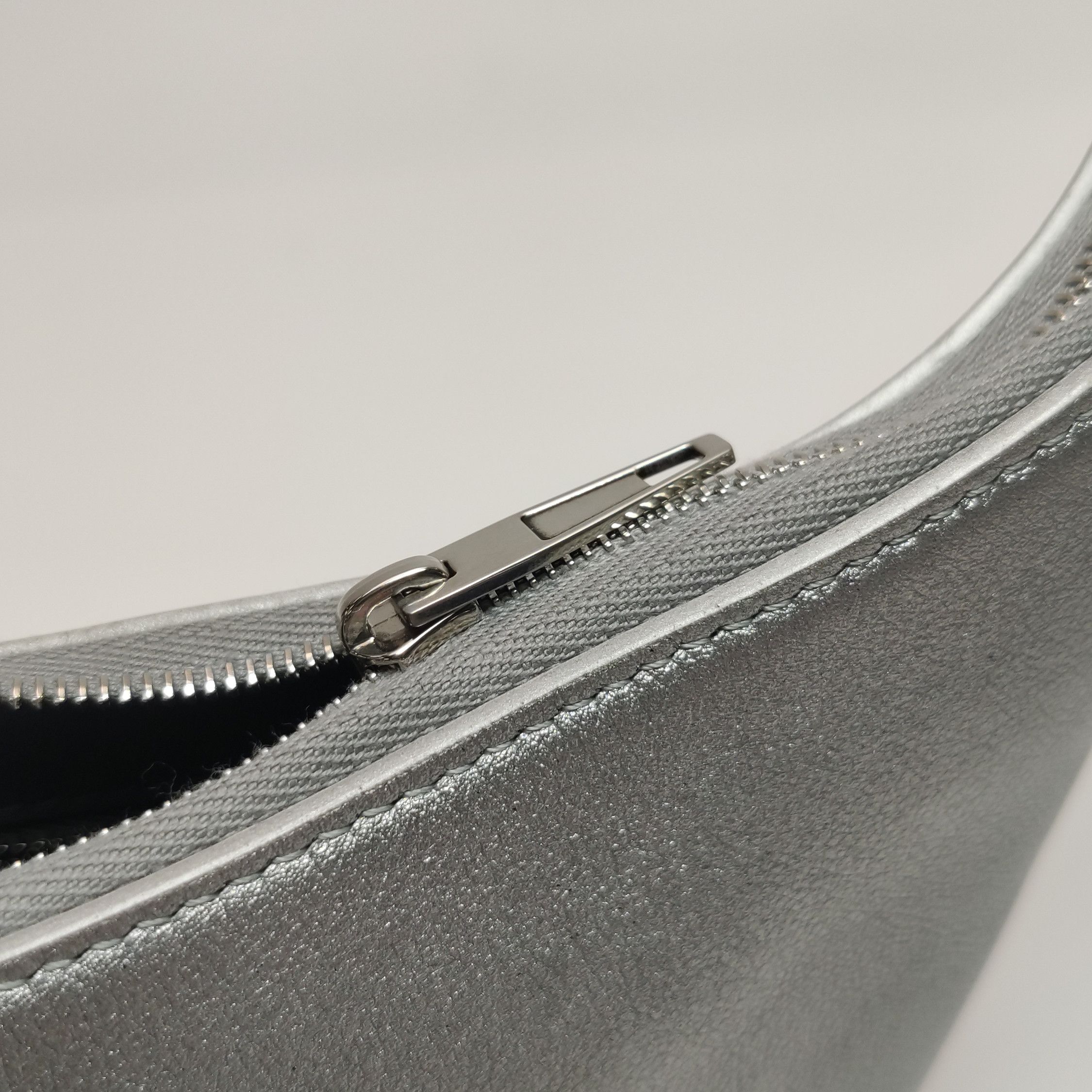 Balenciaga Balenciaga Women os Shoulder Bags Size ONE SIZE - 13 Thumbnail