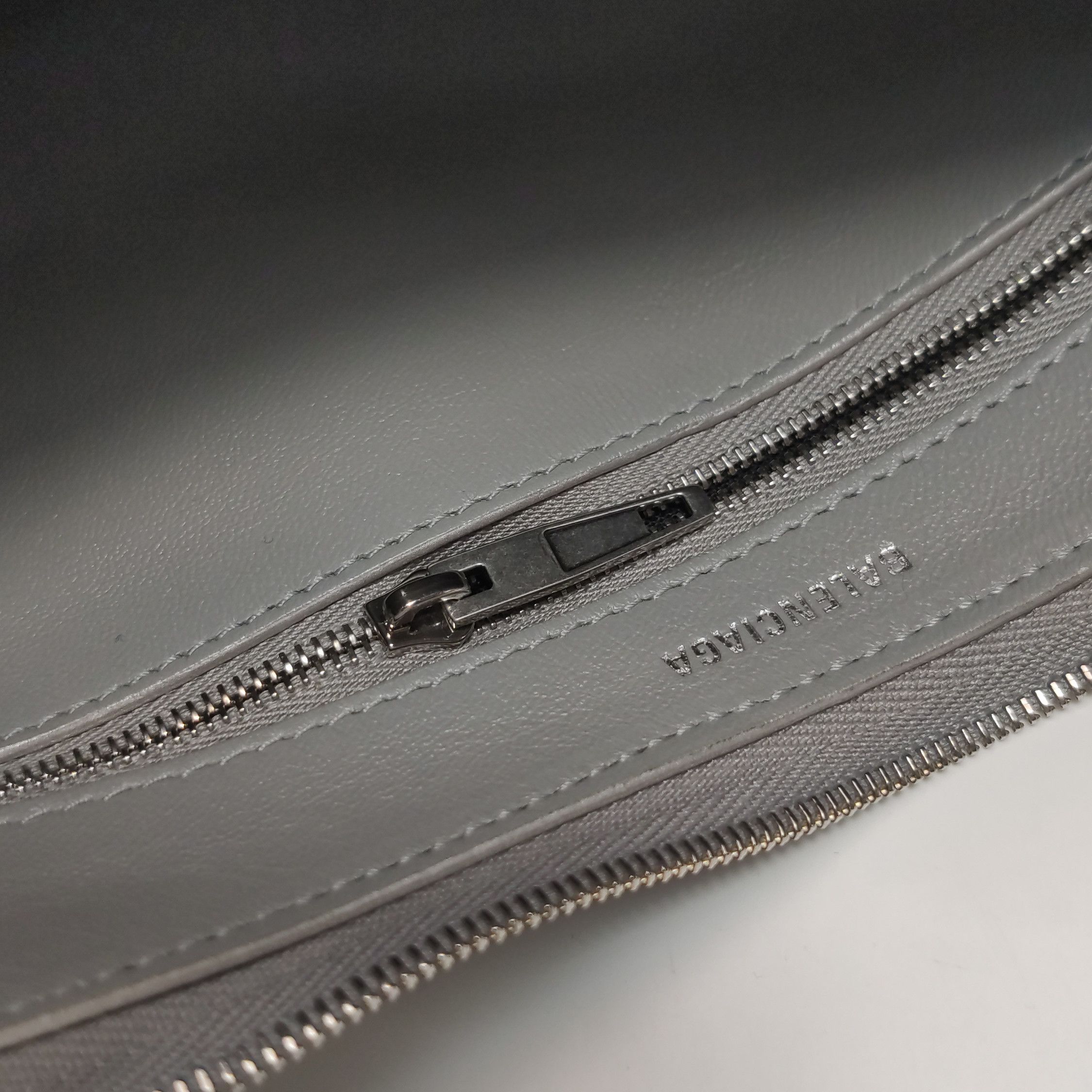 Balenciaga Balenciaga Women os Shoulder Bags Size ONE SIZE - 12 Thumbnail