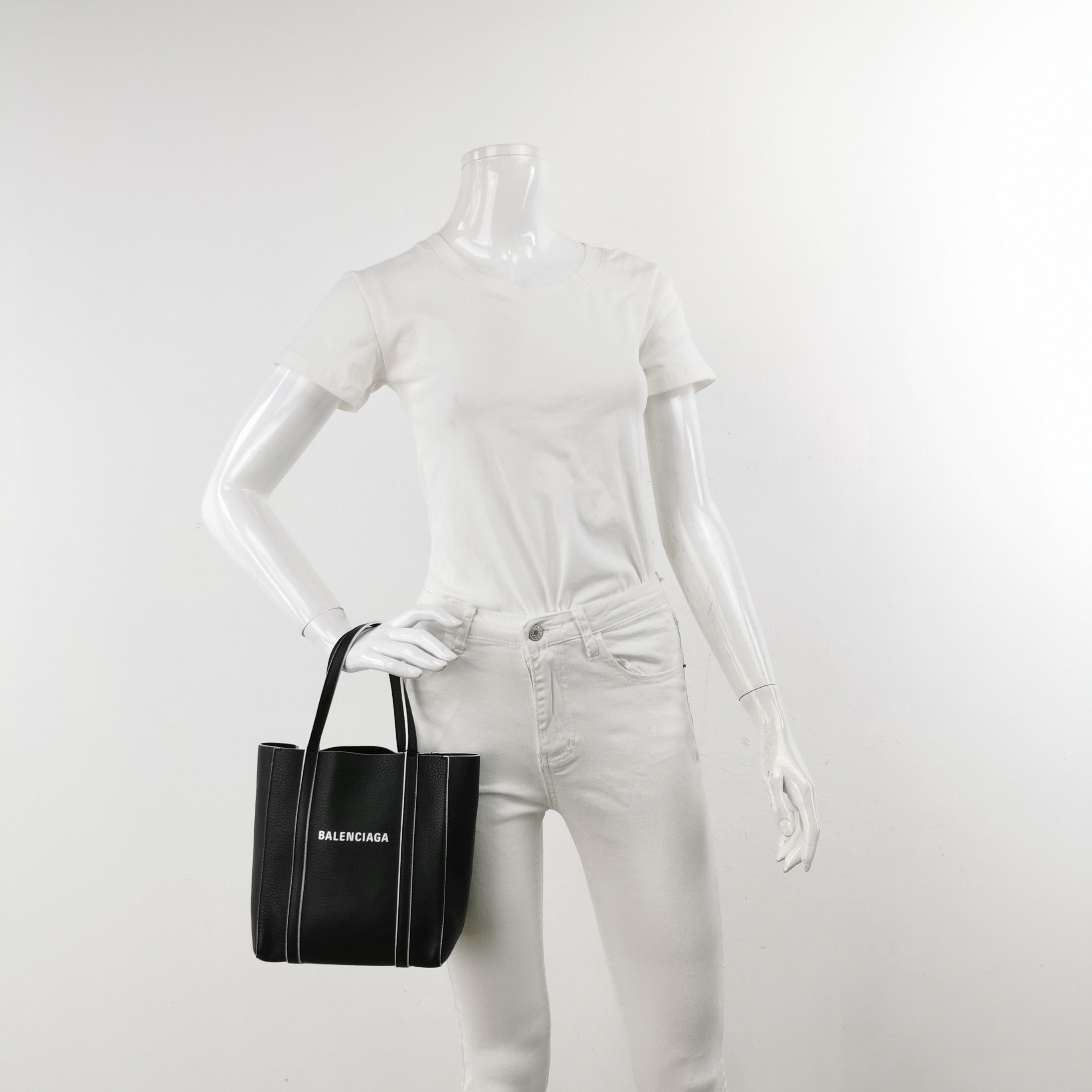 Balenciaga Balenciaga Women os Tote Bags Size ONE SIZE - 2 Thumbnail