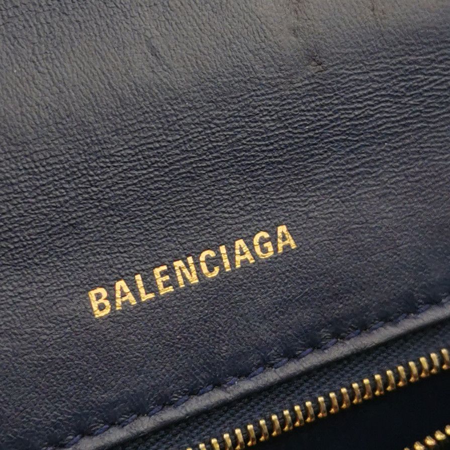 Balenciaga Balenciaga Women os Shoulder Bags Size ONE SIZE - 8 Thumbnail