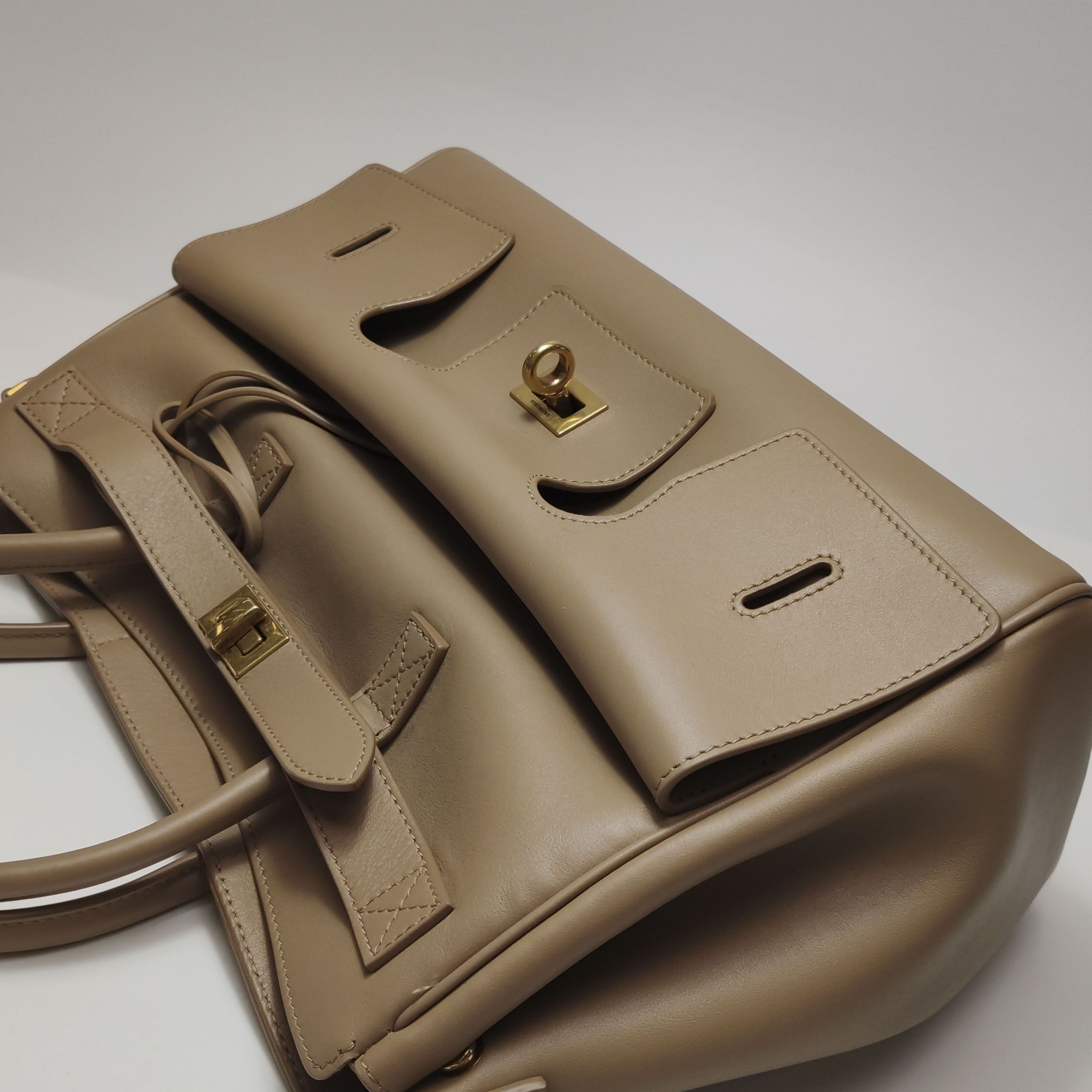Balenciaga Balenciaga Women os Crossbody Bags Size ONE SIZE - 17 Thumbnail
