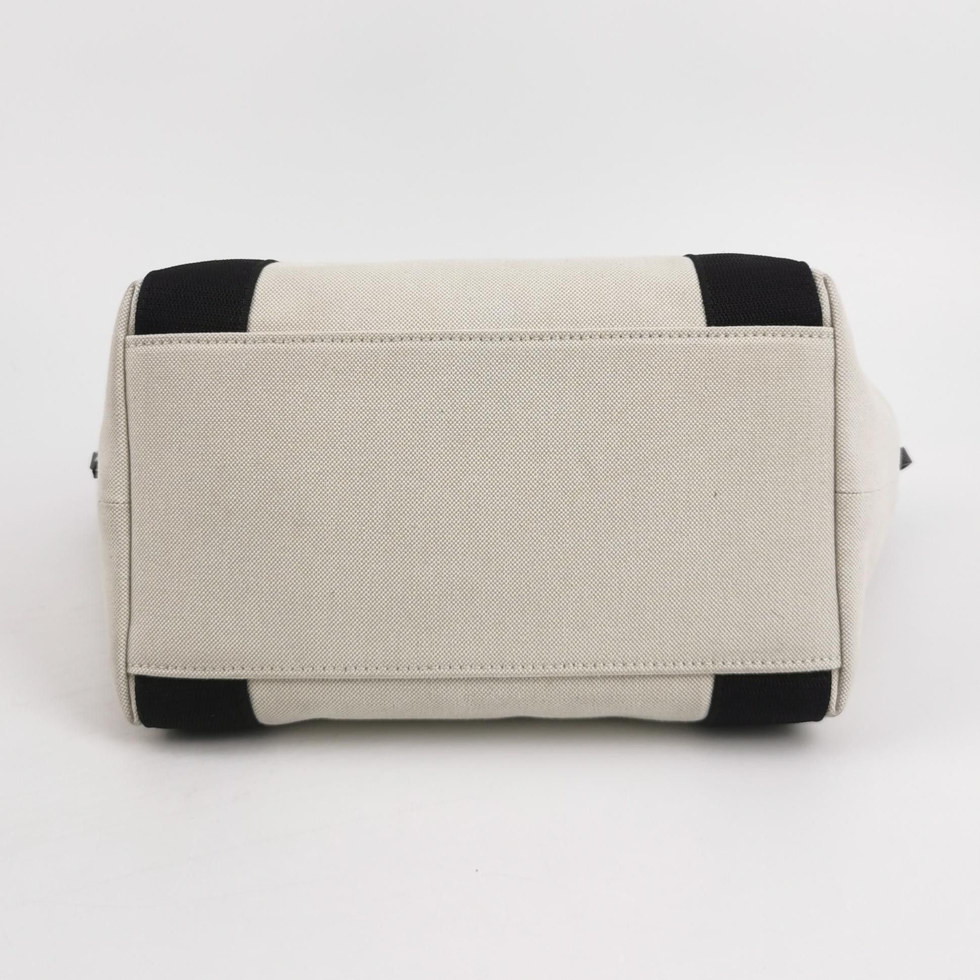 Balenciaga Balenciaga Women os Shoulder Bags Size ONE SIZE - 6 Thumbnail