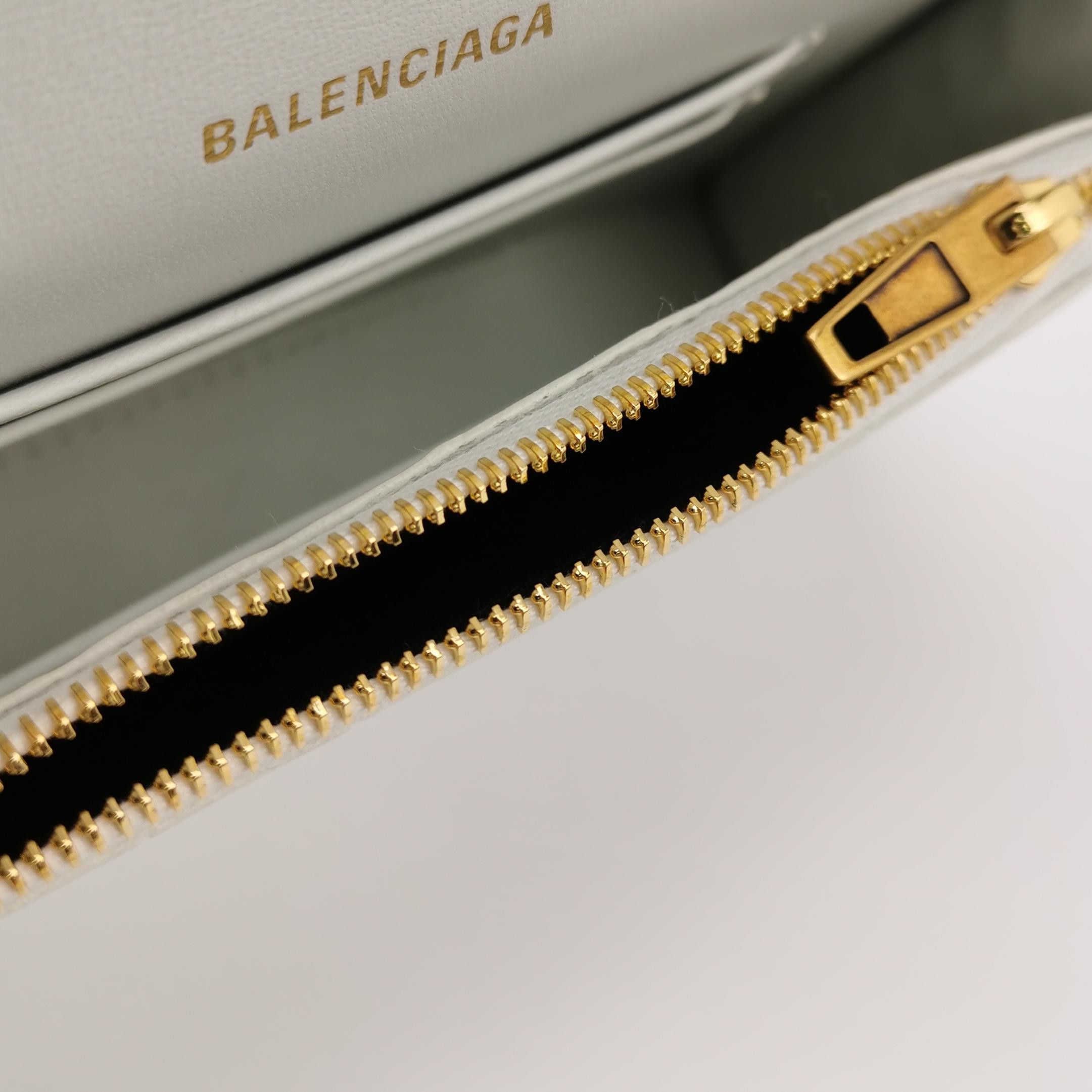 Balenciaga Balenciaga Women os Shoulder Bags Size ONE SIZE - 7 Thumbnail