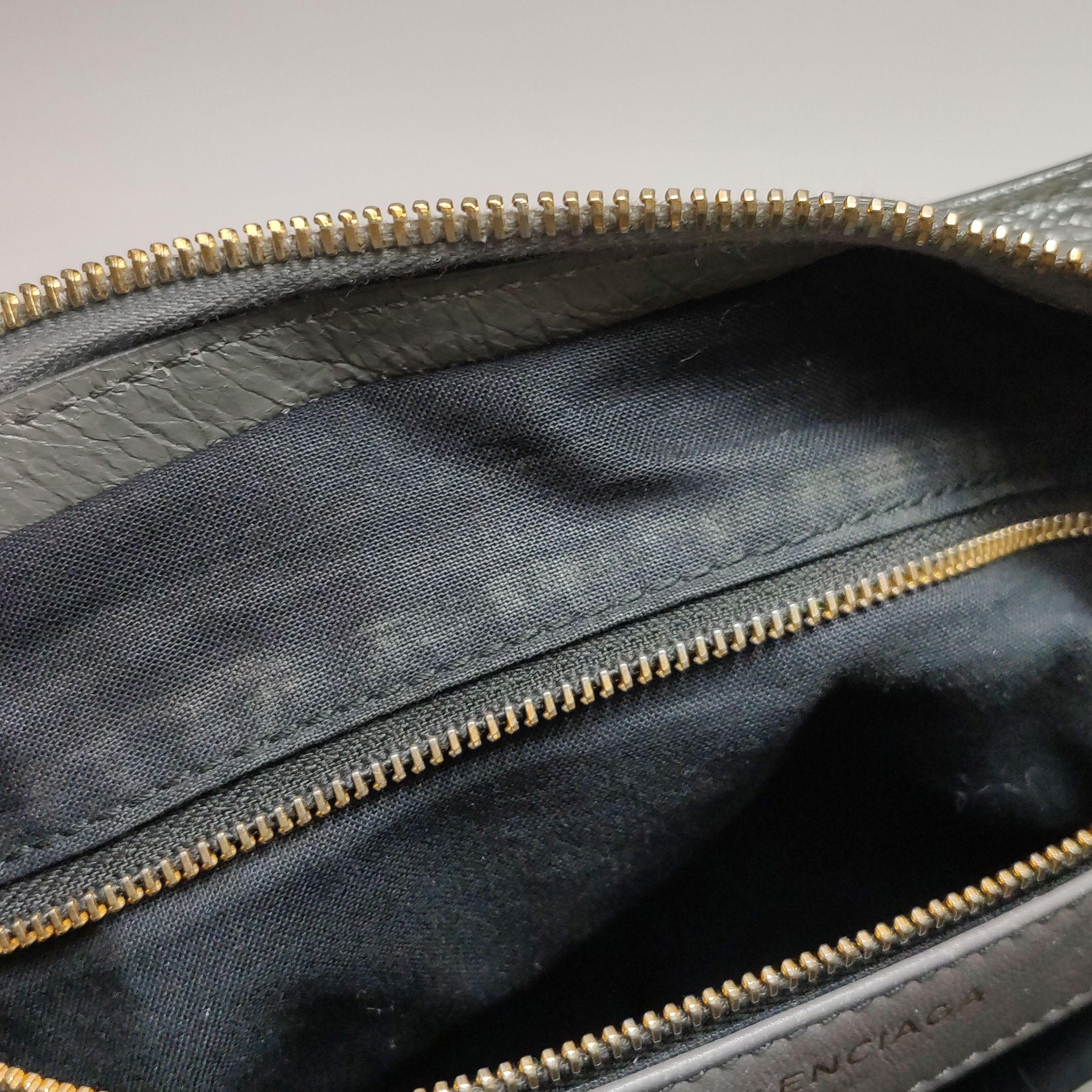 Balenciaga Balenciaga Women os Shoulder Bags Size ONE SIZE - 11 Thumbnail