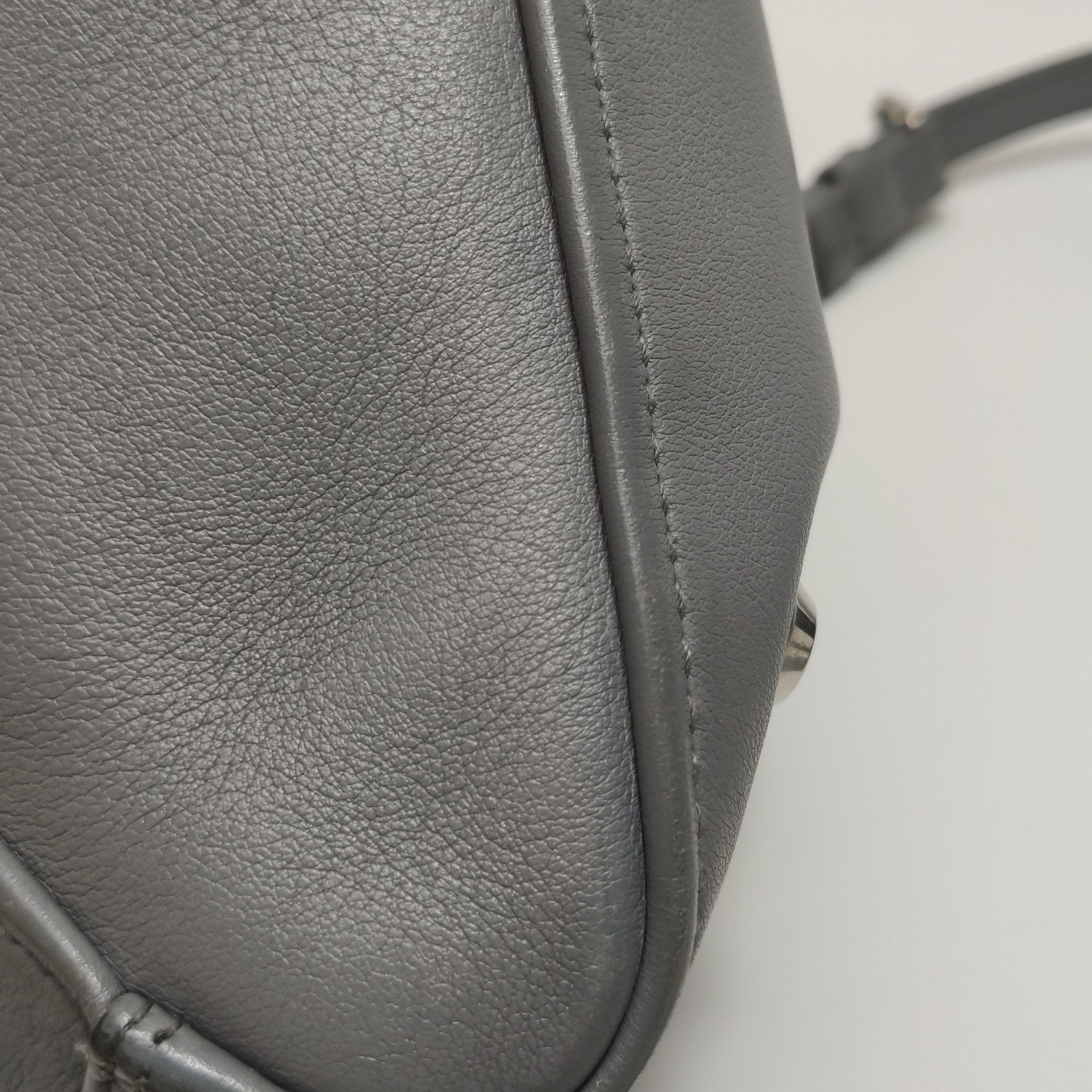 Balenciaga Balenciaga Women os Shoulder Bags Size ONE SIZE - 22 Thumbnail
