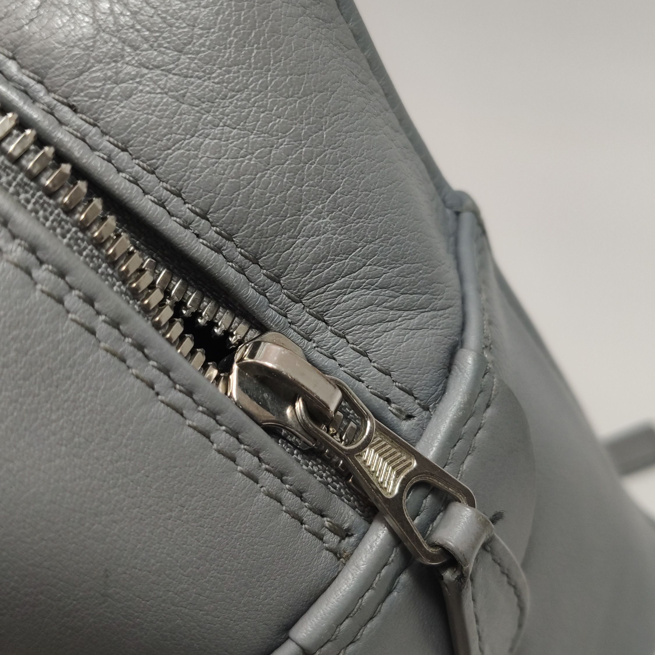 Balenciaga Balenciaga Women os Shoulder Bags Size ONE SIZE - 16 Thumbnail
