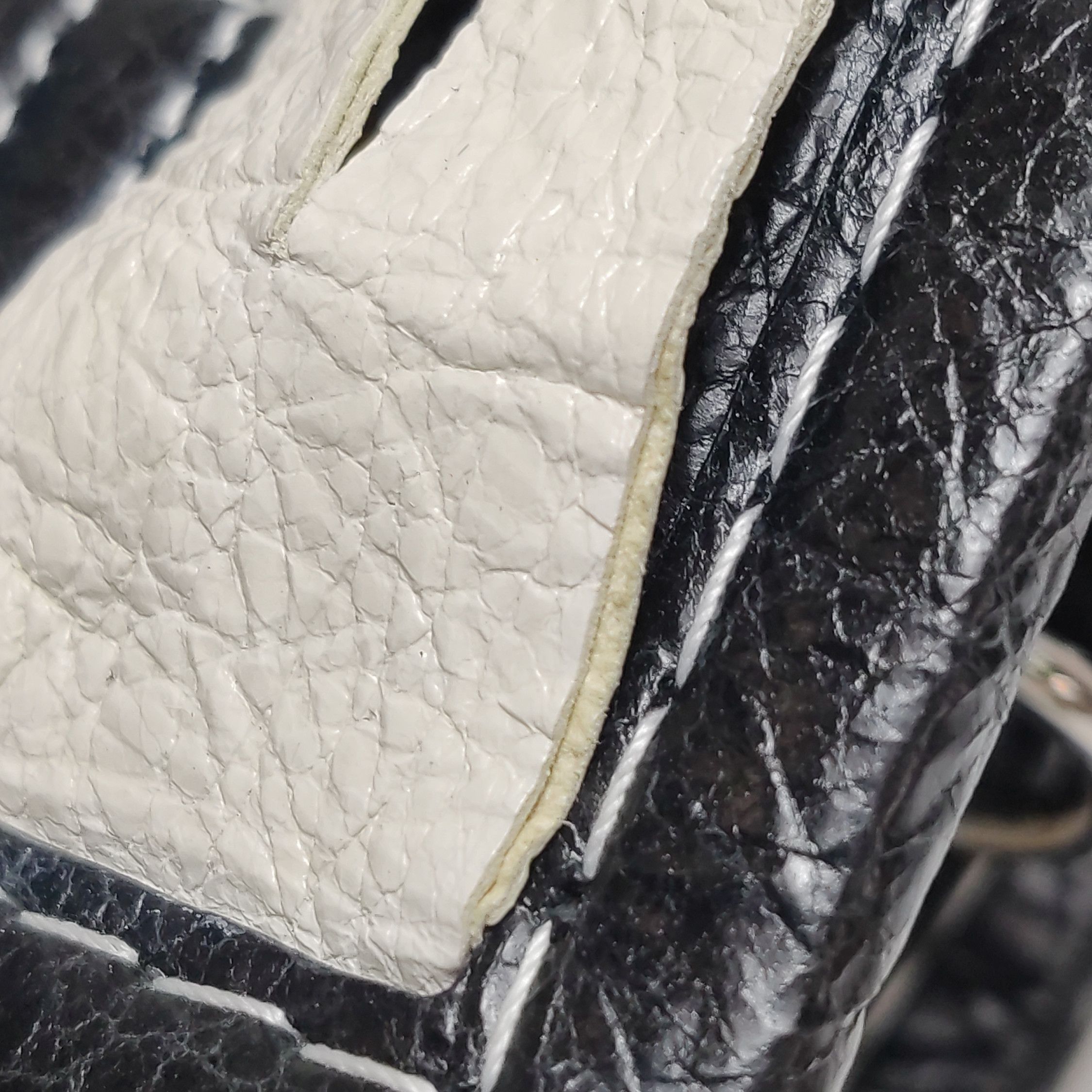 Balenciaga Balenciaga Women os Shoulder Bags Size ONE SIZE - 21 Thumbnail