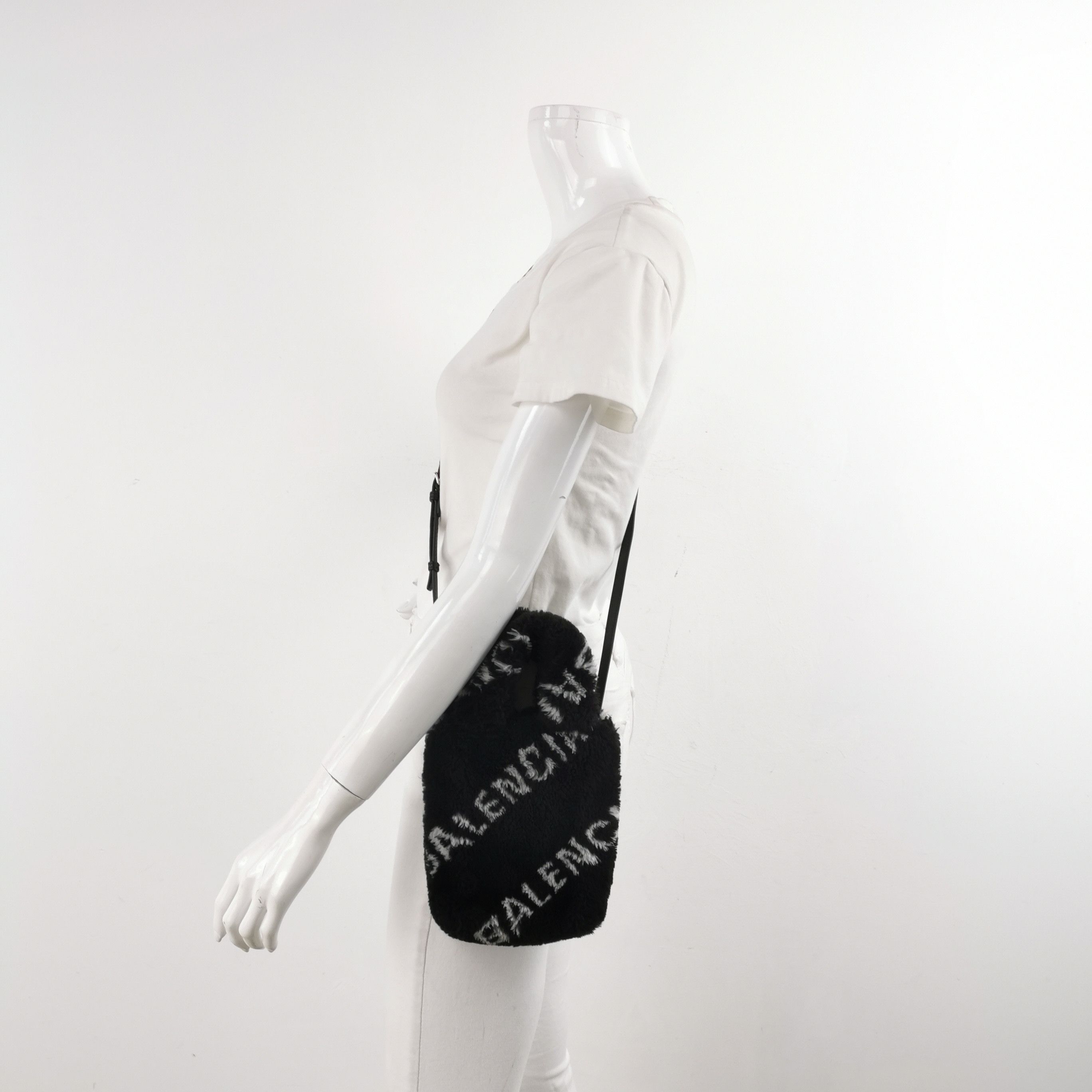 Balenciaga Balenciaga Women os Shoulder Bags Size ONE SIZE - 2 Thumbnail