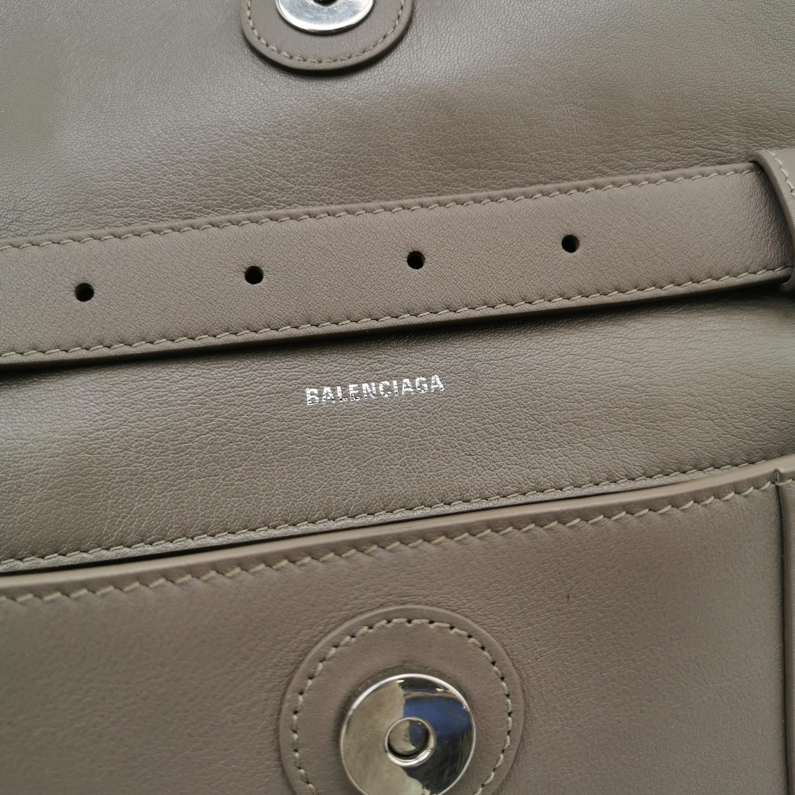 Balenciaga Balenciaga Women os Shoulder Bags Size ONE SIZE - 8 Thumbnail