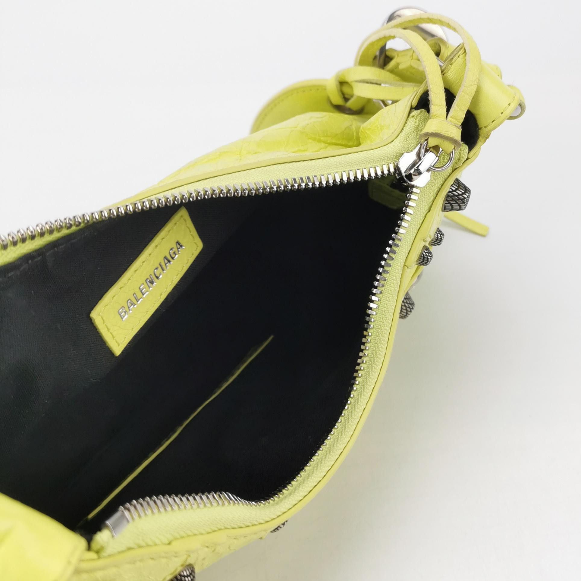 Balenciaga Balenciaga Women os Shoulder Bags Size ONE SIZE - 7 Thumbnail