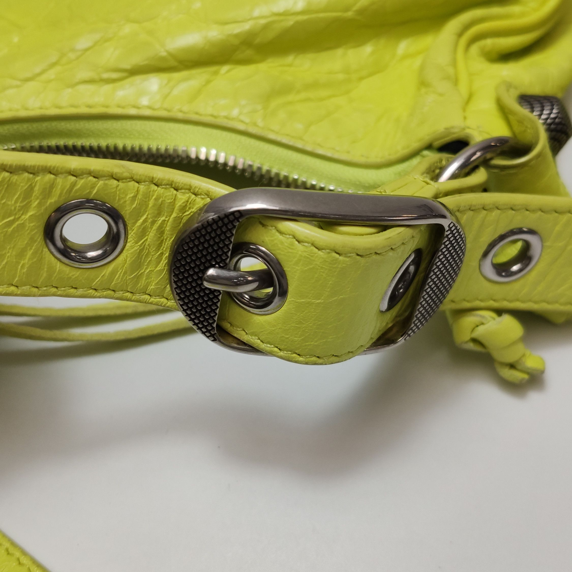 Balenciaga Balenciaga Women os Shoulder Bags Size ONE SIZE - 16 Thumbnail