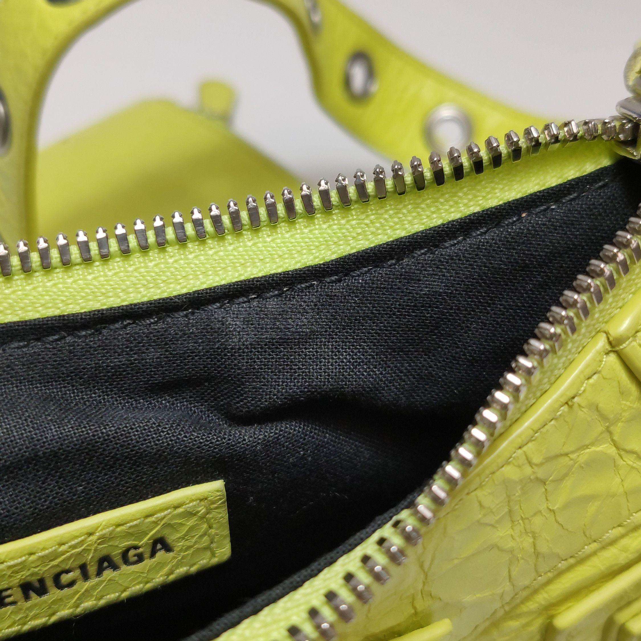 Balenciaga Balenciaga Women os Shoulder Bags Size ONE SIZE - 11 Thumbnail