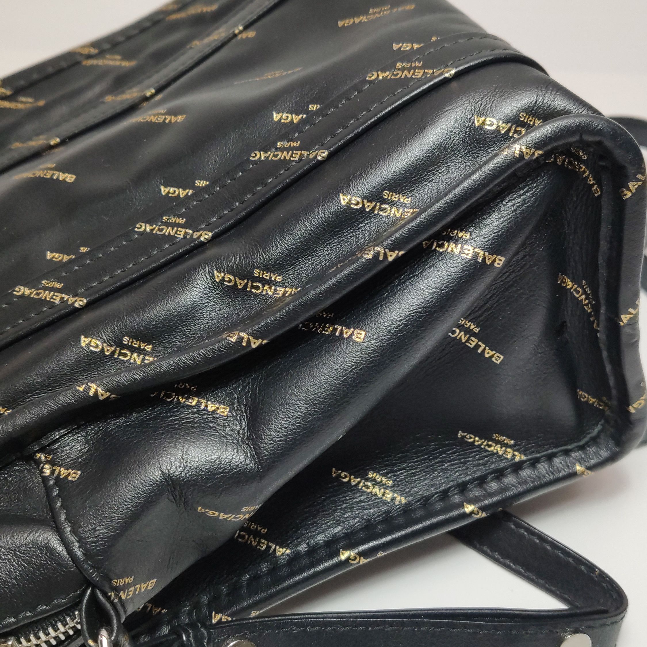 Balenciaga Balenciaga Women os Shoulder Bags Size ONE SIZE - 20 Thumbnail