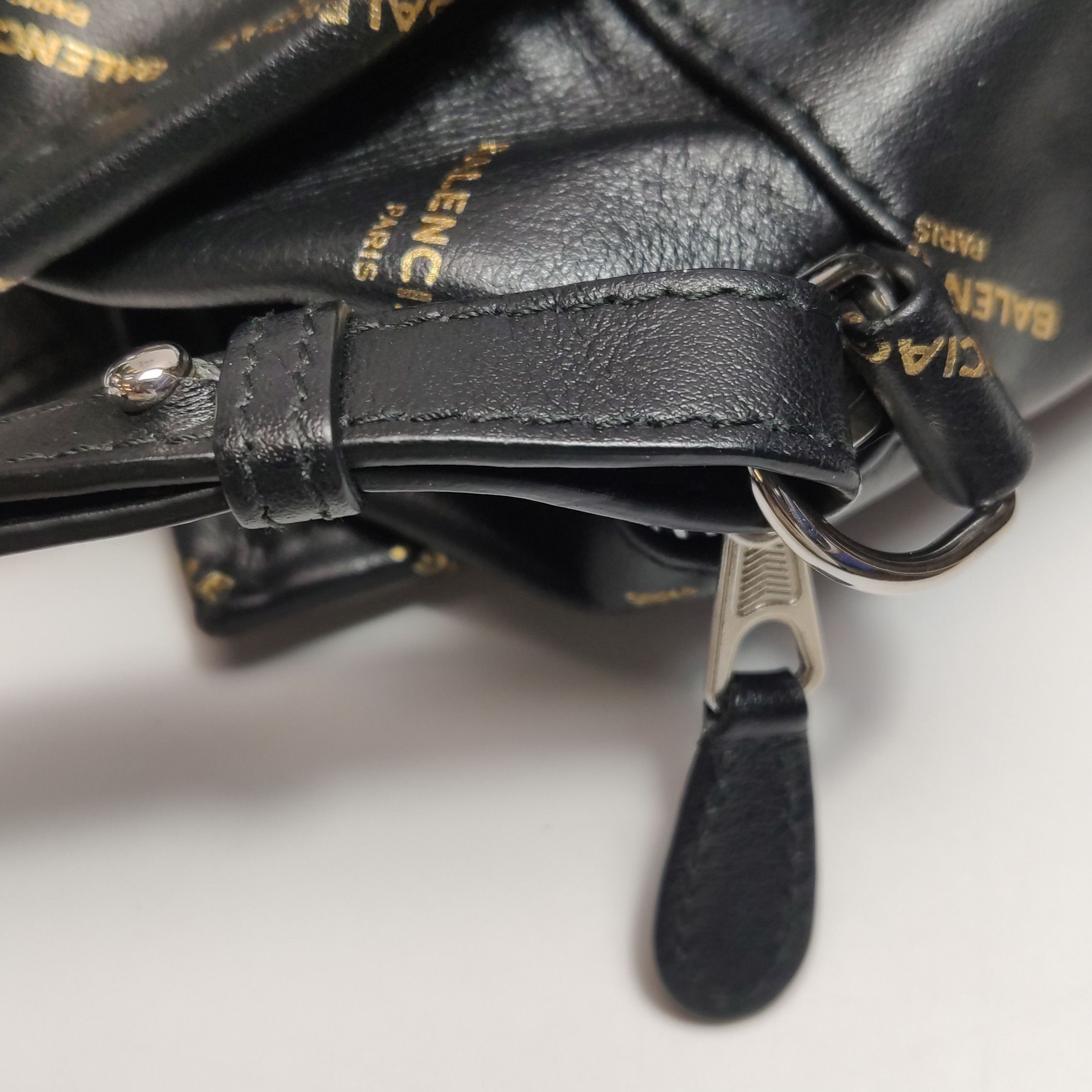 Balenciaga Balenciaga Women os Shoulder Bags Size ONE SIZE - 10 Thumbnail