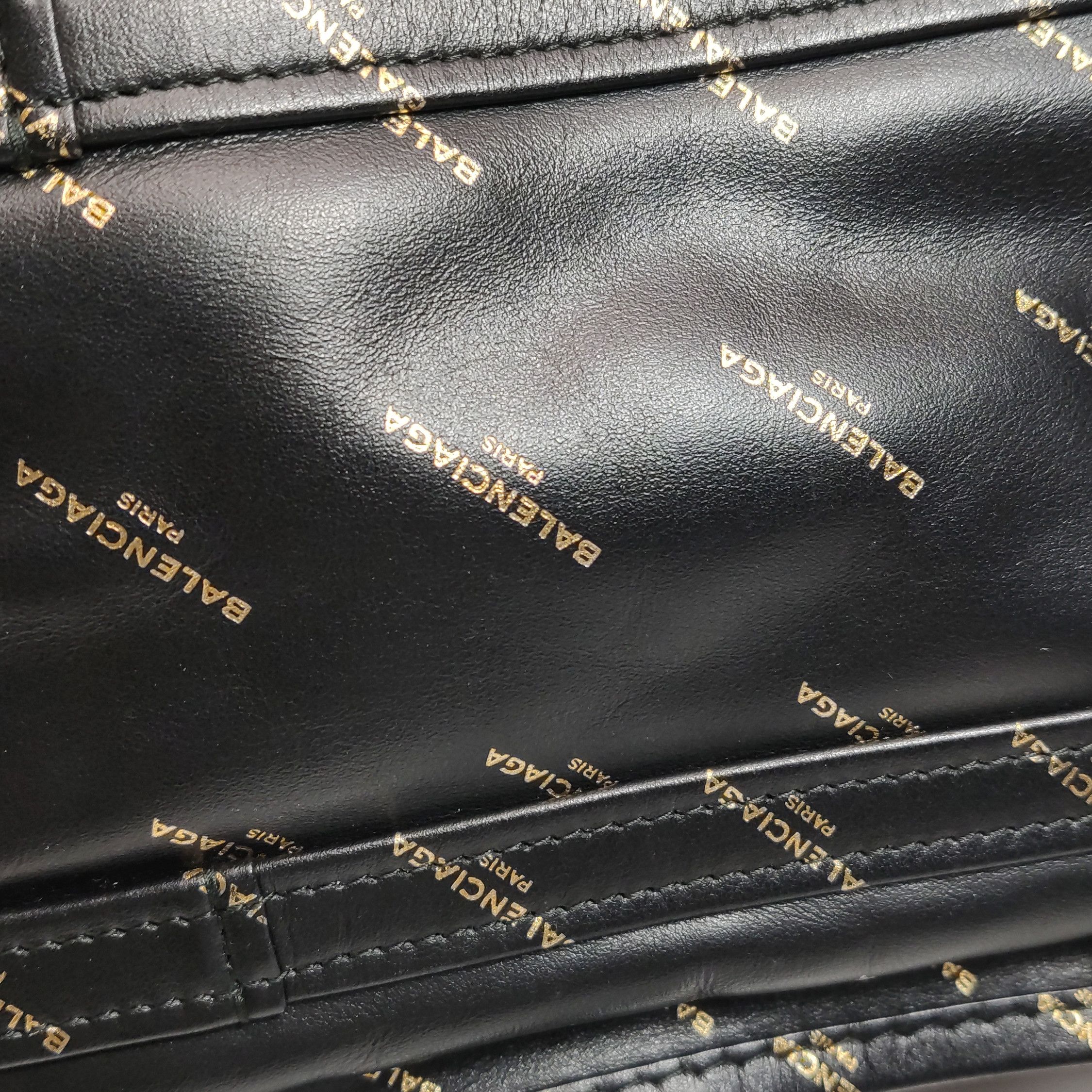 Balenciaga Balenciaga Women os Shoulder Bags Size ONE SIZE - 18 Thumbnail
