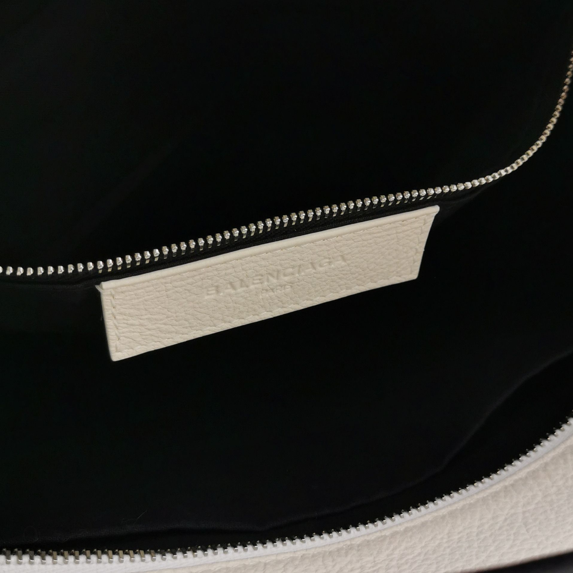 Balenciaga Balenciaga Women os Shoulder Bags Size ONE SIZE - 8 Thumbnail