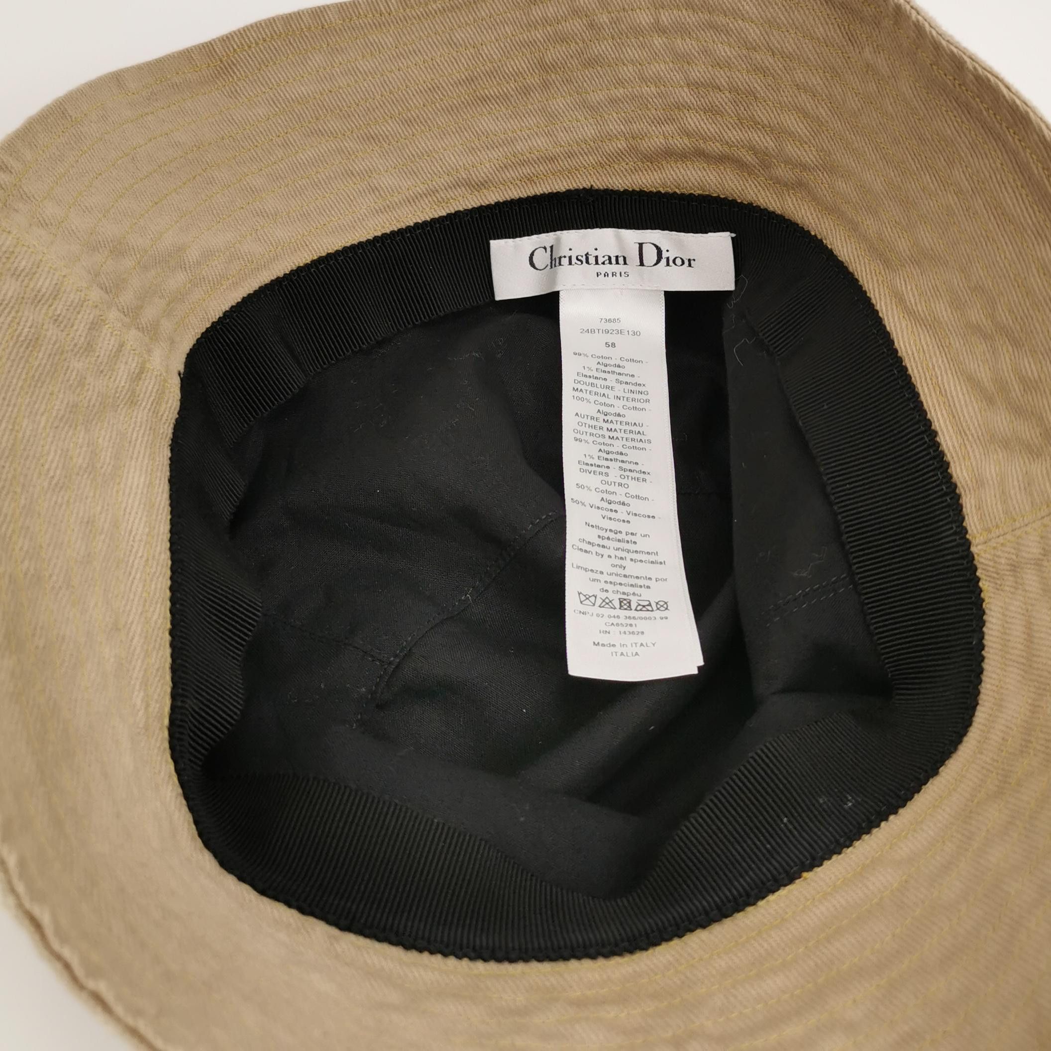 Dior Dior Graphic Logo Cotton Bucket Hat Size 58 Size ONE SIZE - 5 Thumbnail