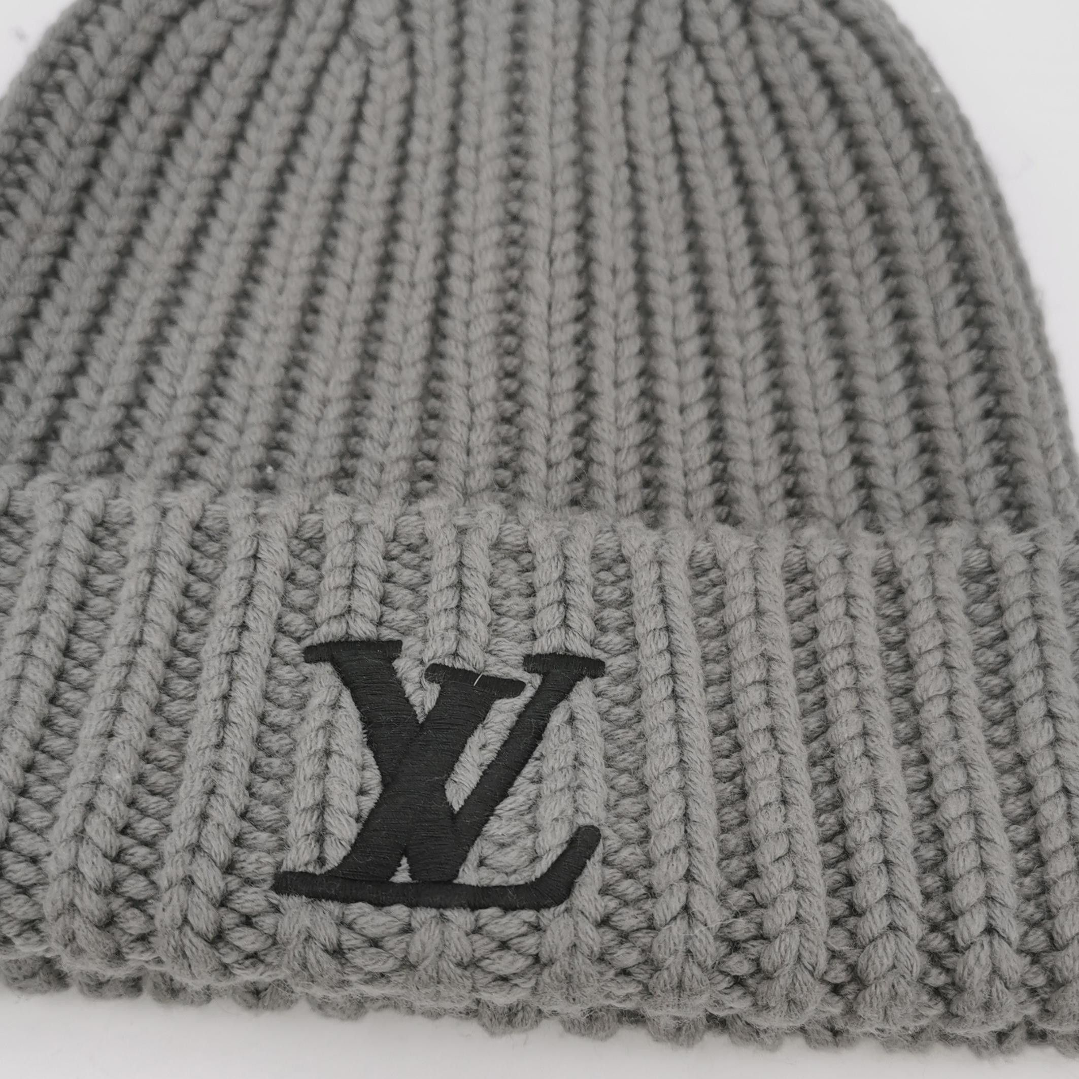 Louis Vuitton Louis Vuitton LV Logo Beanie One Size Size ONE SIZE - 4 Thumbnail