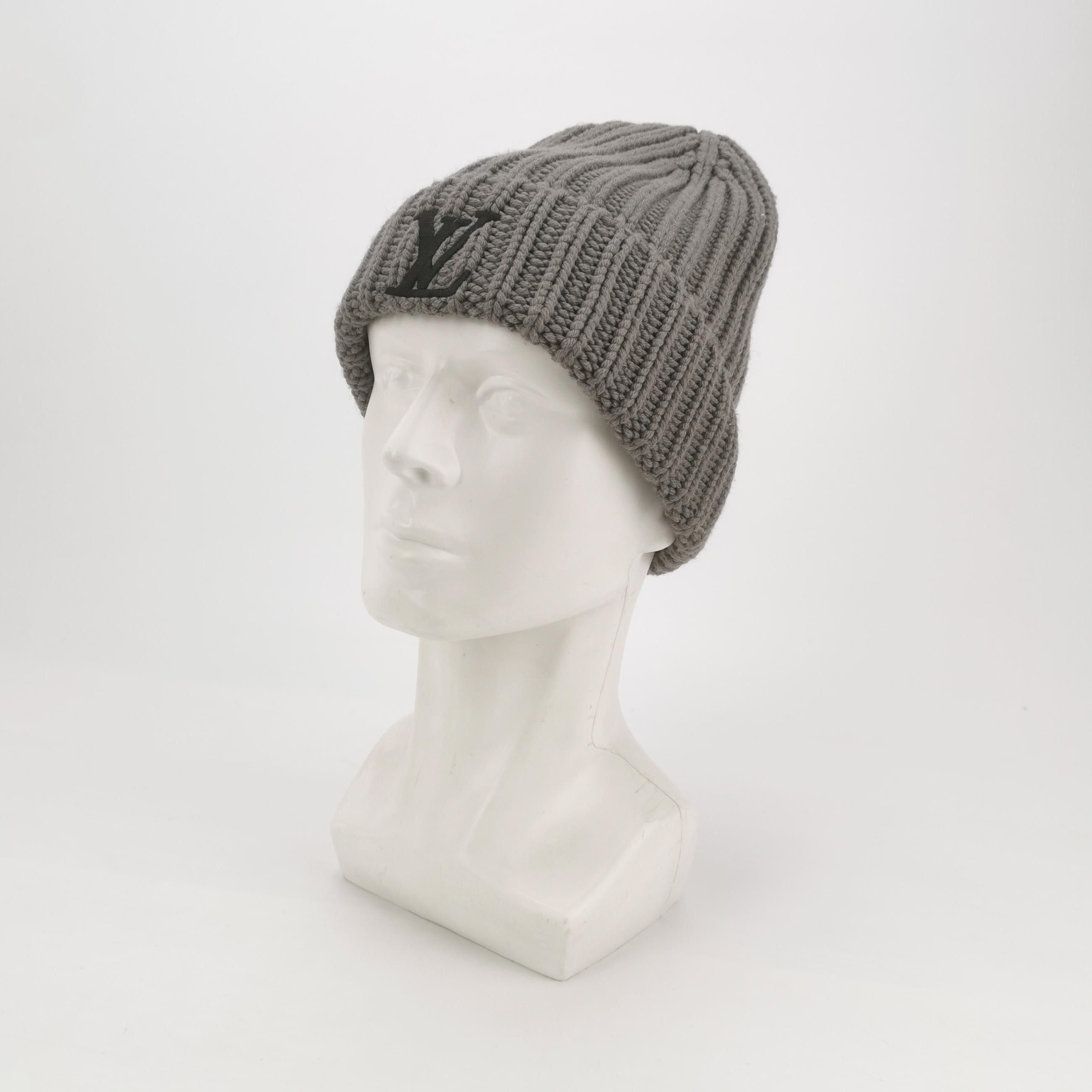 Louis Vuitton Louis Vuitton LV Logo Beanie One Size Size ONE SIZE - 2 Thumbnail