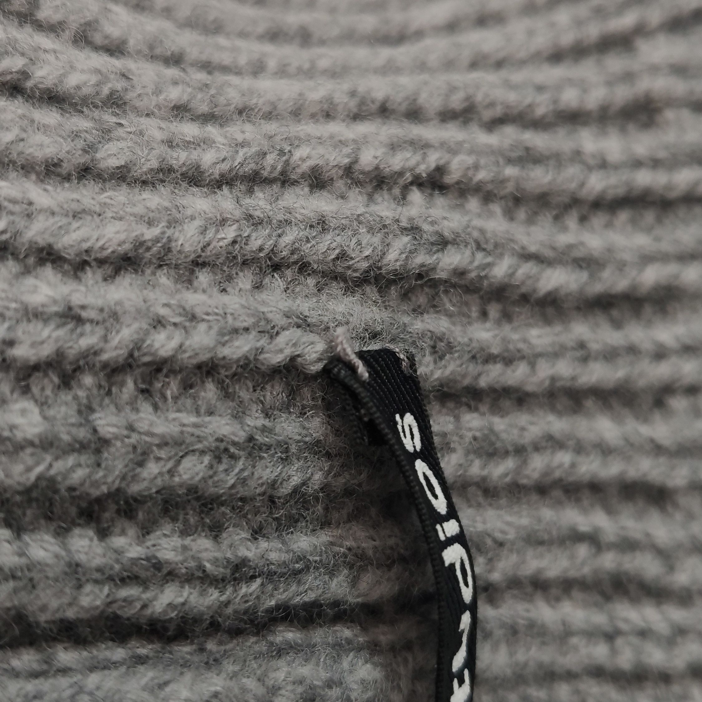 Acne Studios Acne Studios Gray Face Patch Wool Beanie Size OS Size ONE SIZE - 7 Thumbnail