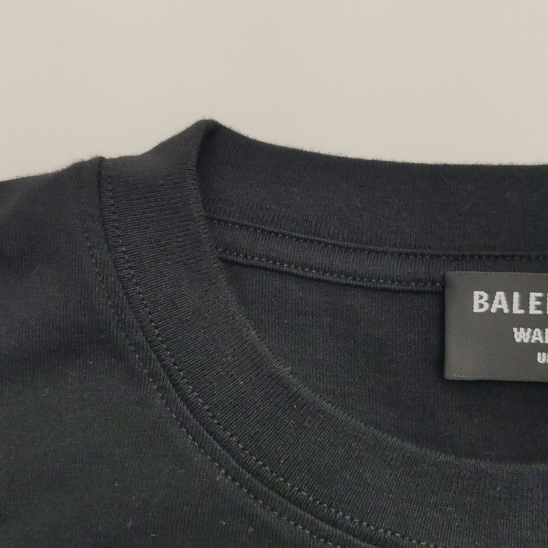 Balenciaga Balenciaga Pixelated Logo T-Shirt Size L Size US L / EU 52-54 / 3 - 8 Thumbnail