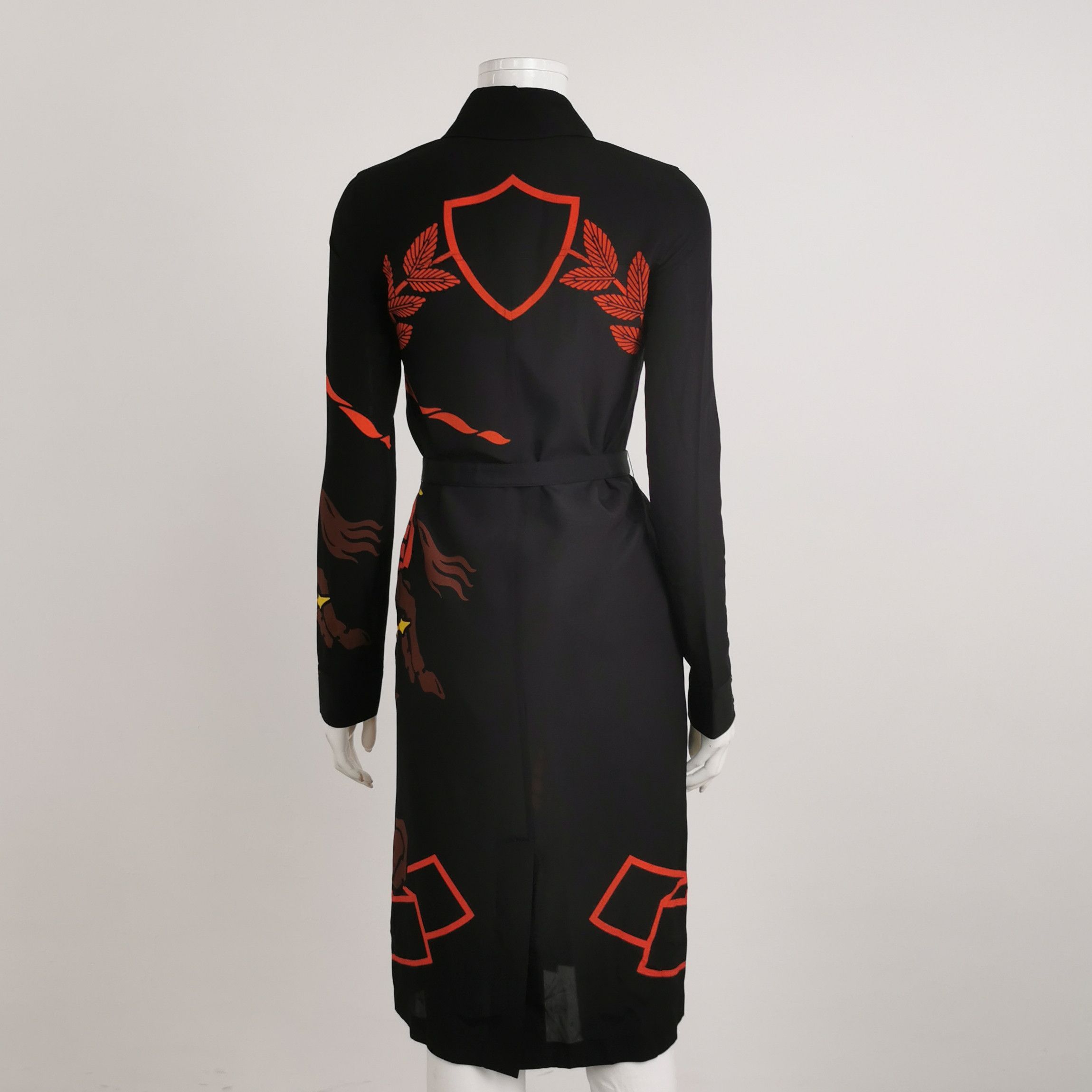 Burberry Burberry Silk Graphic Midi Dress US 2 Size XS / US 0-2 / IT 36-38 - 2 Thumbnail