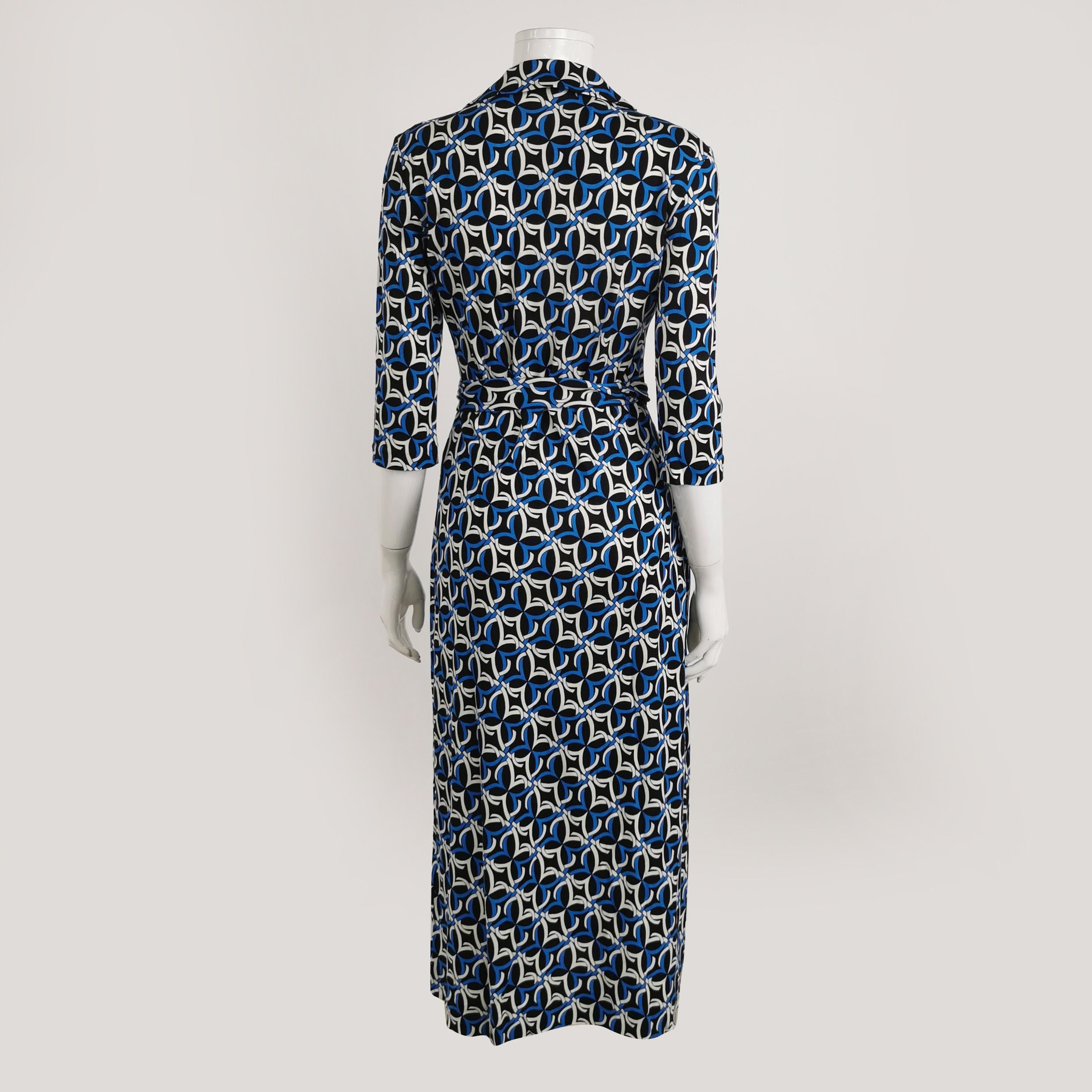 Diane von Furstenberg Diane von Furstenberg Tile Print Midi Dress Size S Size S / US 4 / IT 40 - 2 Thumbnail
