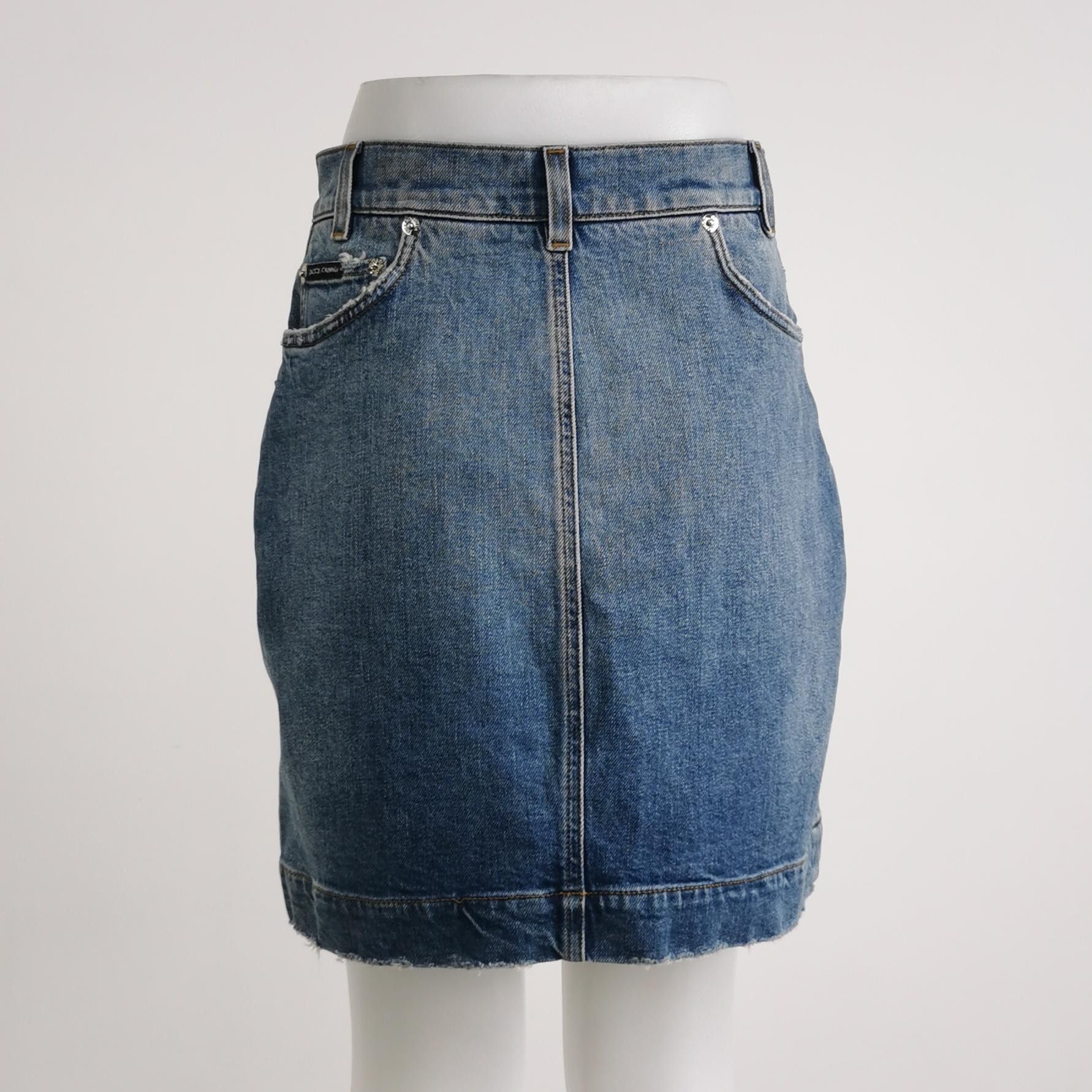 Dolce & Gabbana Dolce&Gabbana Logo Plaque Denim Mini Skirt Size IT 42 Size 28" / US 6 / IT 42 - 2 Thumbnail