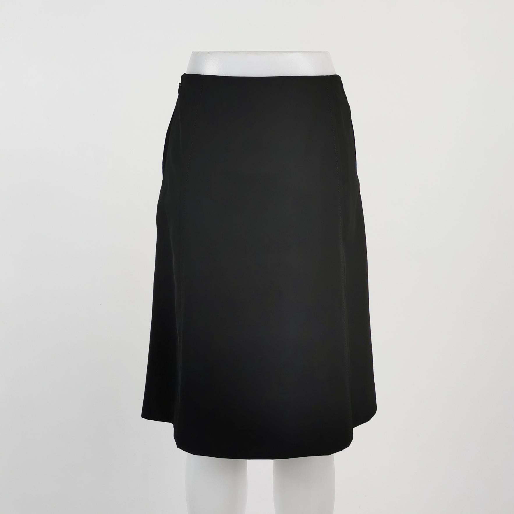 Prada Prada Black Minimalist Skirt Size 40 Size 27" / US 4 / IT 40 - 2 Thumbnail