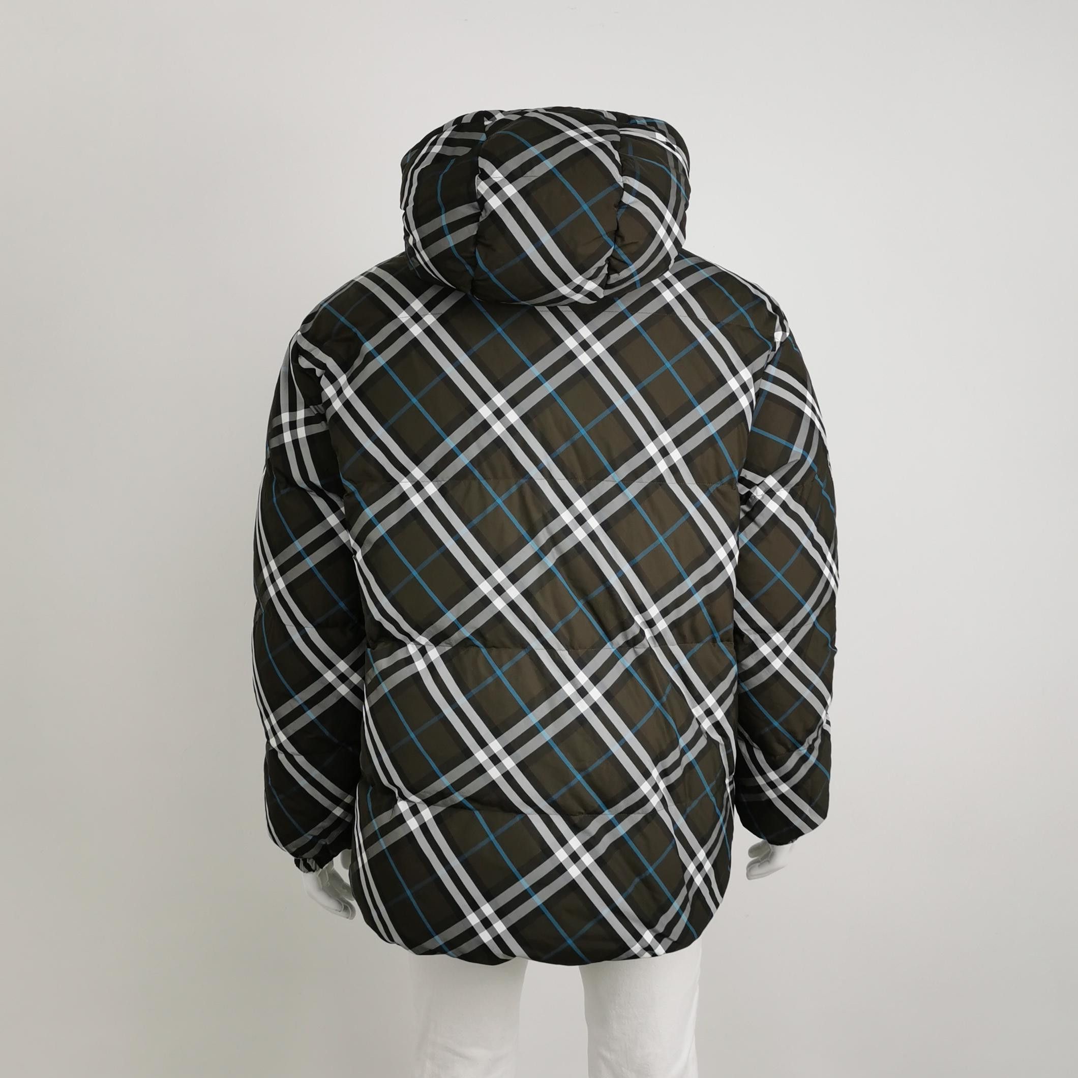 Burberry Burberry Reversible Hooded Puffer Jacket Size XL Size US XL / EU 56 / 4 - 4 Thumbnail