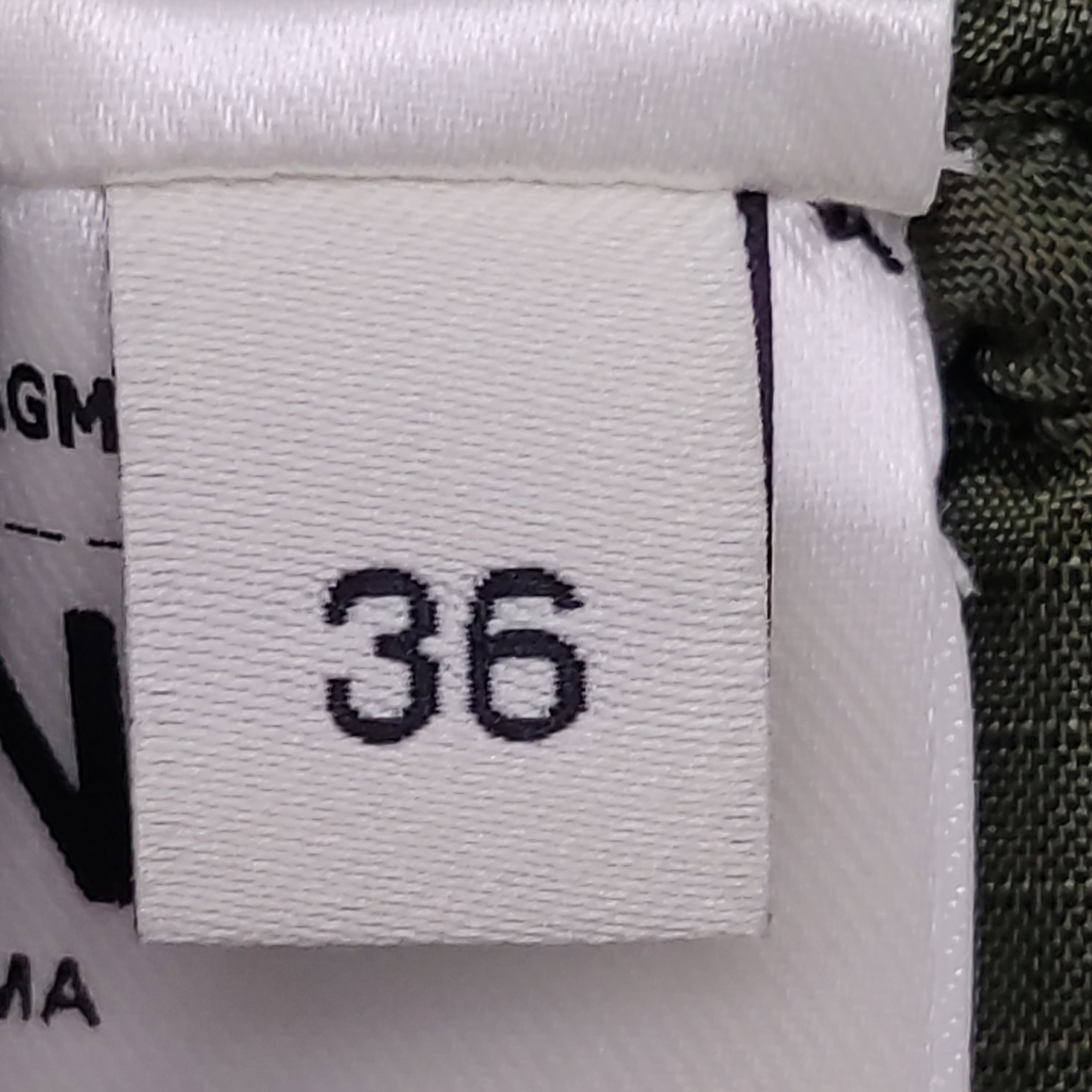 Fendi Fendi Logo Pocket Nylon Cargo Pants Size IT 36 Size 25" / US 0 / IT 36 - 7 Thumbnail
