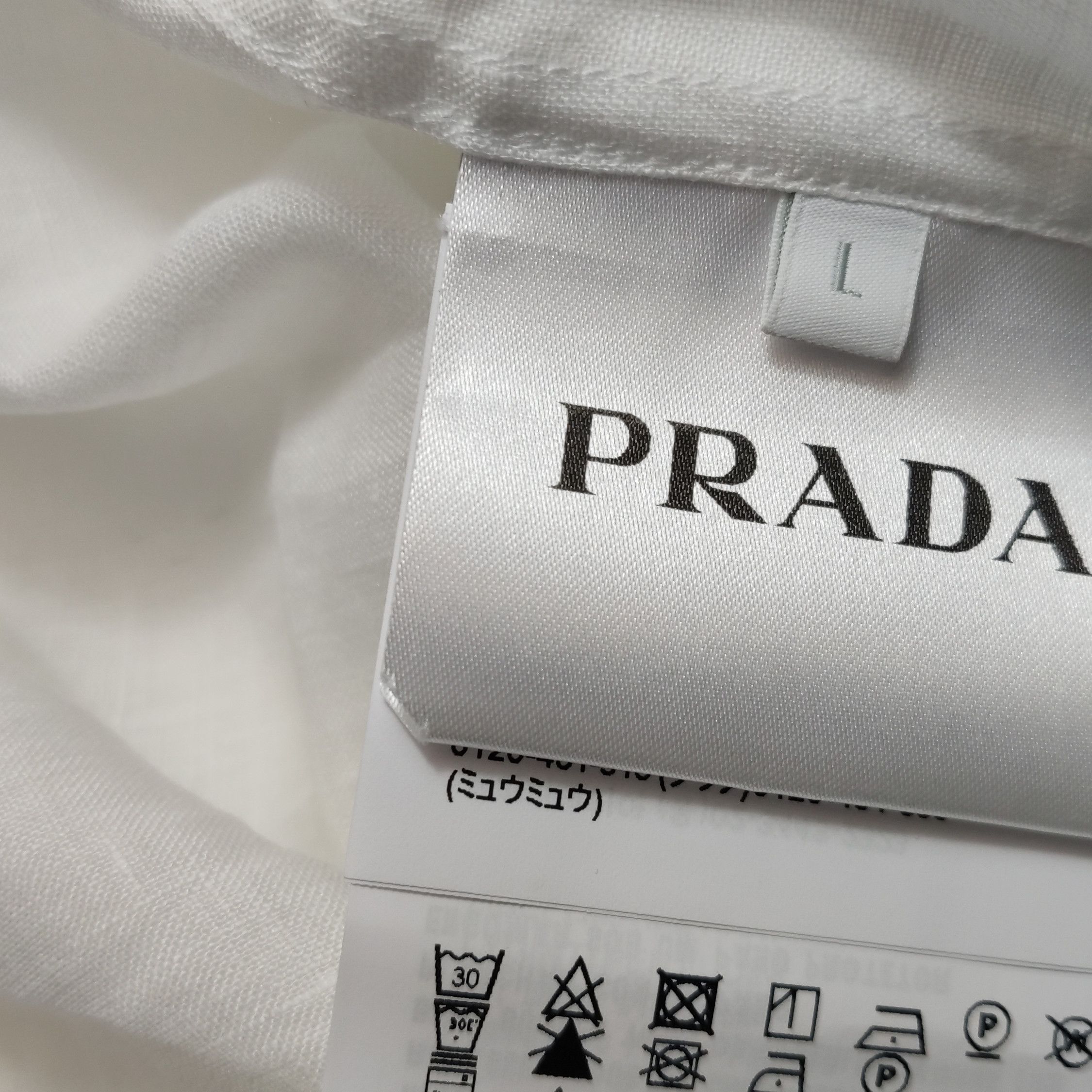 Prada Prada Linen Button Up Shirt Size L Size US L / EU 52-54 / 3 - 9 Thumbnail