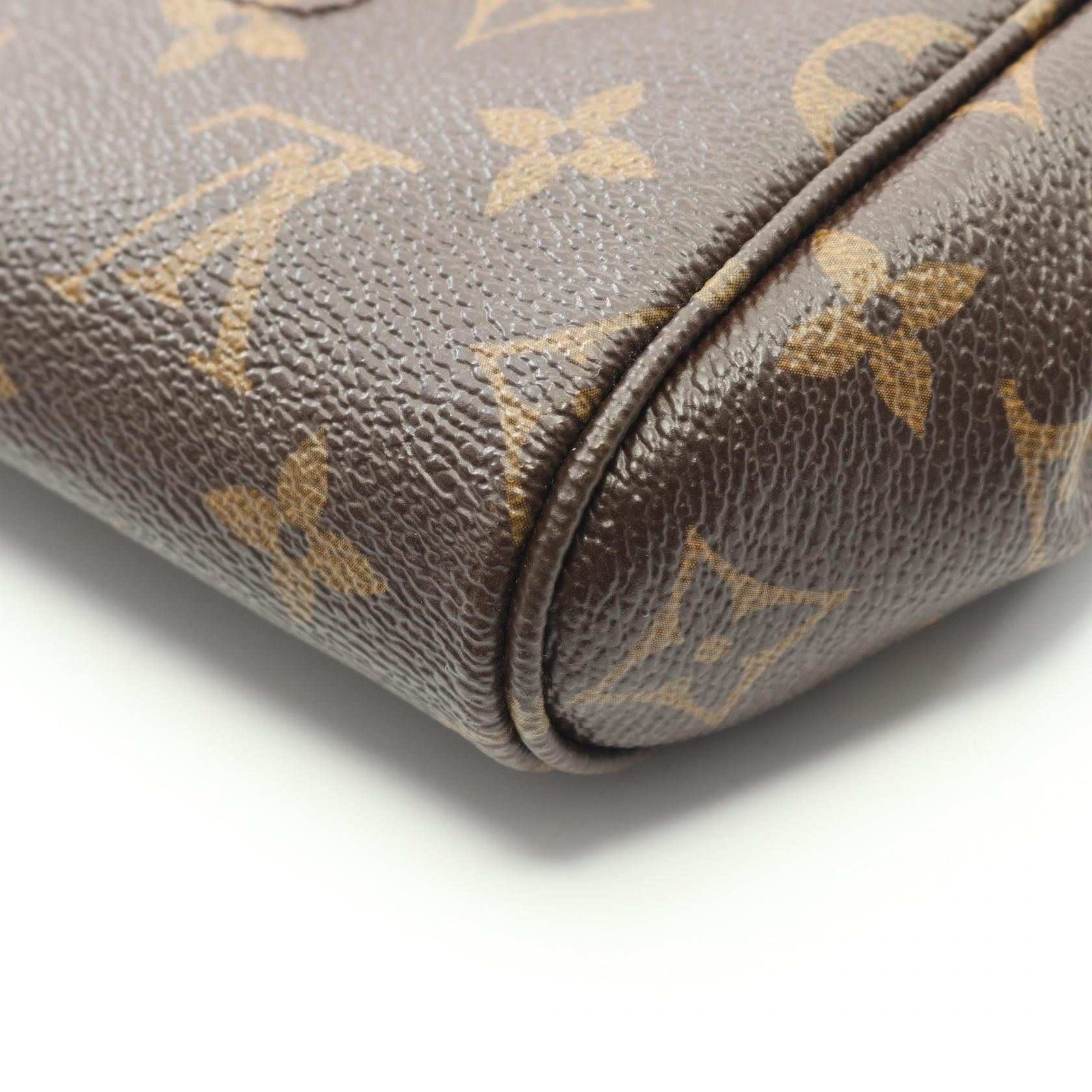 Louis Vuitton Louis Vuitton Louis Vuitton Favorite MM Monogram 2way bag Textile Handbag M40718 DUTY FREE for USA Size ONE SIZE - 7 Thumbnail