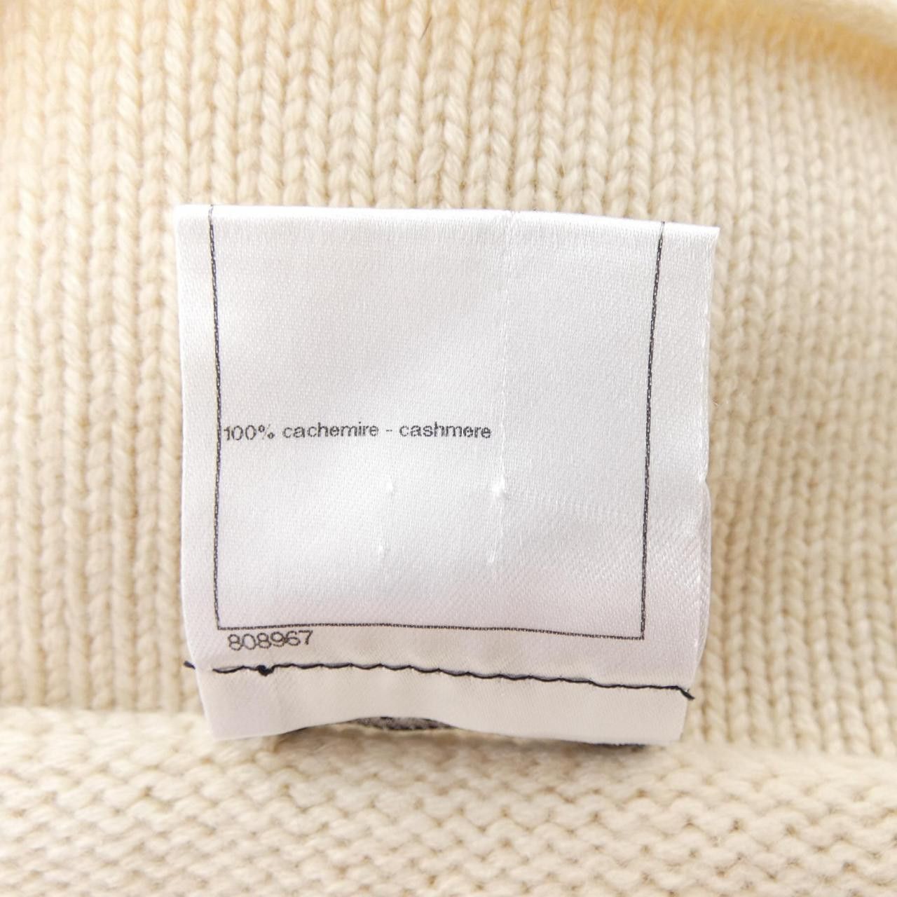 Chanel Chanel Chanel Cashmere Knit Textile Tops P47679K06042 DUTY FREE for USA Size ONE SIZE - 3 Thumbnail