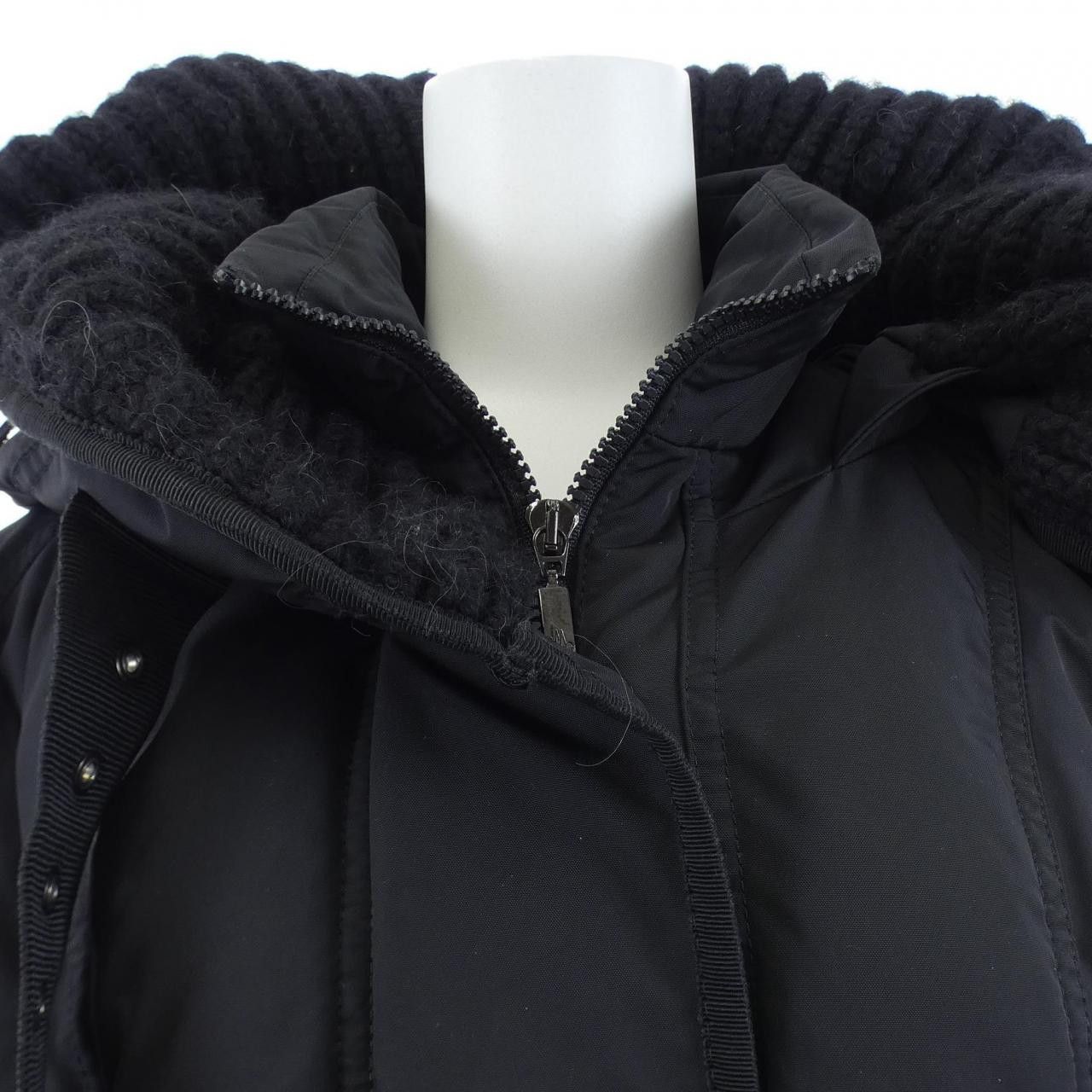 Moncler Moncler Moncler CHACAL Down Coat Textile Outerwear CHACAL DUTY FREE for USA Size ONE SIZE - 7 Thumbnail