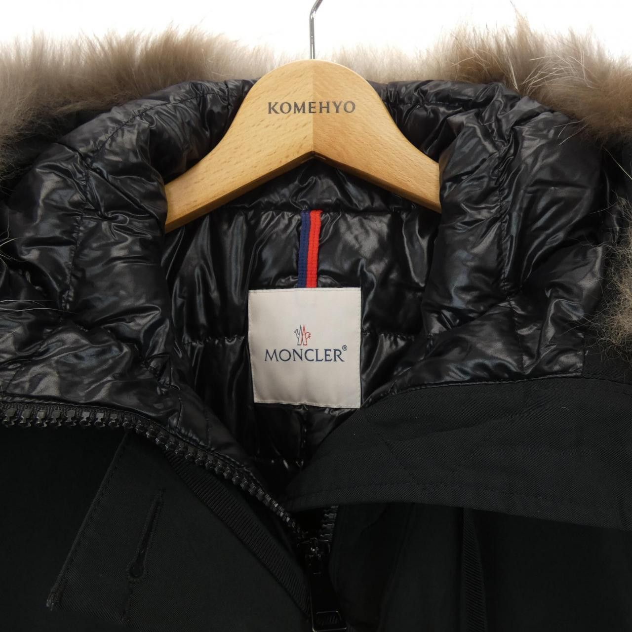 Moncler Moncler Moncler MONTICOLE Fur Hood Down Coat Fur Outerwear MONTICOLE DUTY FREE for USA Size ONE SIZE - 6 Thumbnail