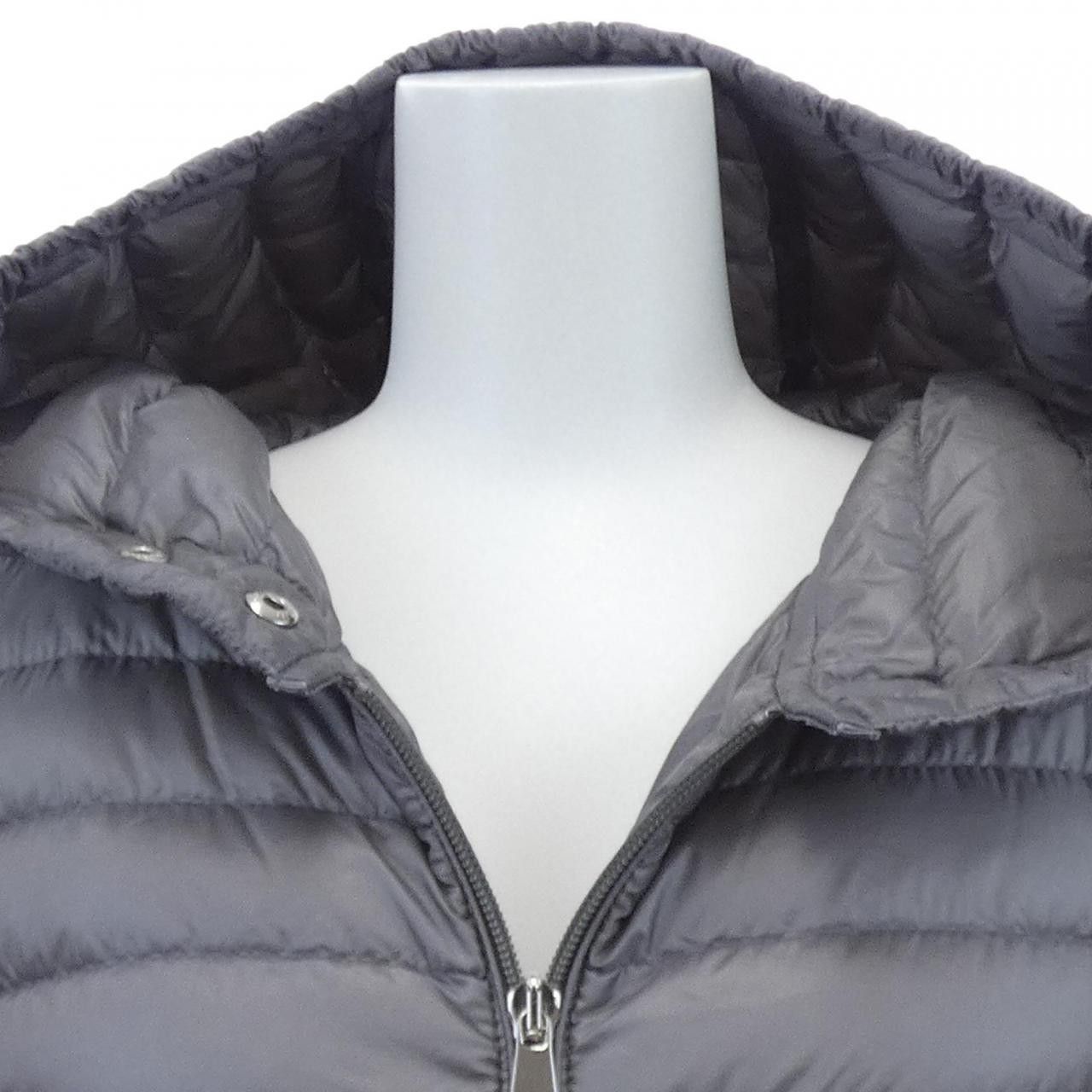Moncler Moncler Moncler BARBEL Down Coat Textile Outerwear BARBEL DUTY FREE for USA Size ONE SIZE - 6 Thumbnail