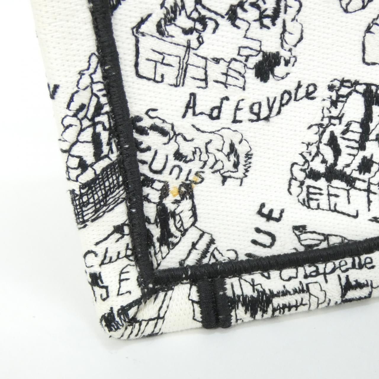 Dior Dior Christian Dior Plan De Paris Dior Book Tote Fabric Tote Bag Textile Tote Bag M1286ZOMP DUTY FREE for USA Size ONE SIZE - 4 Thumbnail