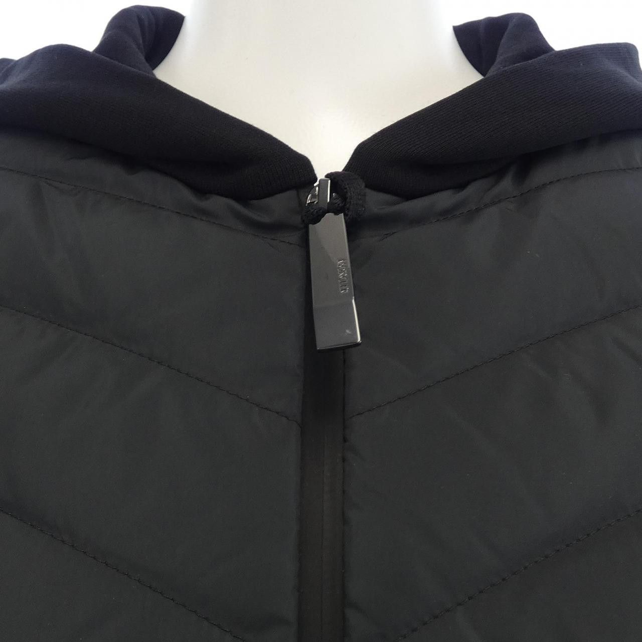 Moncler Moncler Moncler Down Jacket Textile Outerwear 10938G00020 DUTY FREE for USA Size ONE SIZE - 8 Thumbnail