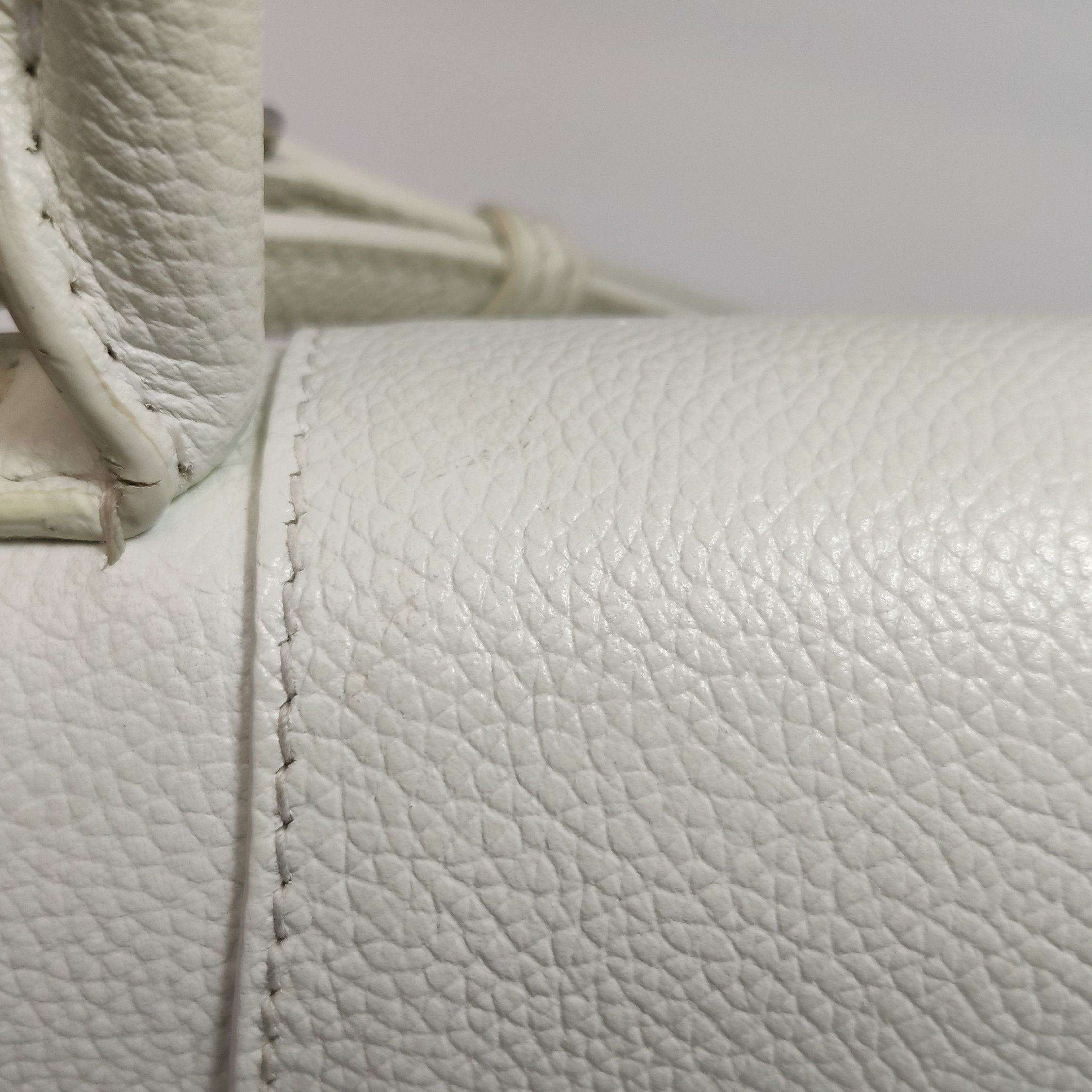 Balenciaga Balenciaga Women os Shoulder Bags Size ONE SIZE - 22 Thumbnail