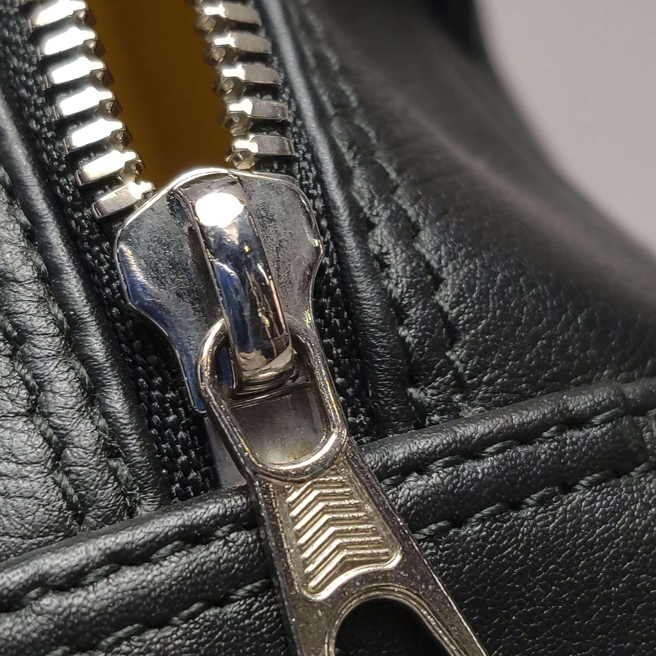 Balenciaga Balenciaga Women os Shoulder Bags Size ONE SIZE - 11 Thumbnail