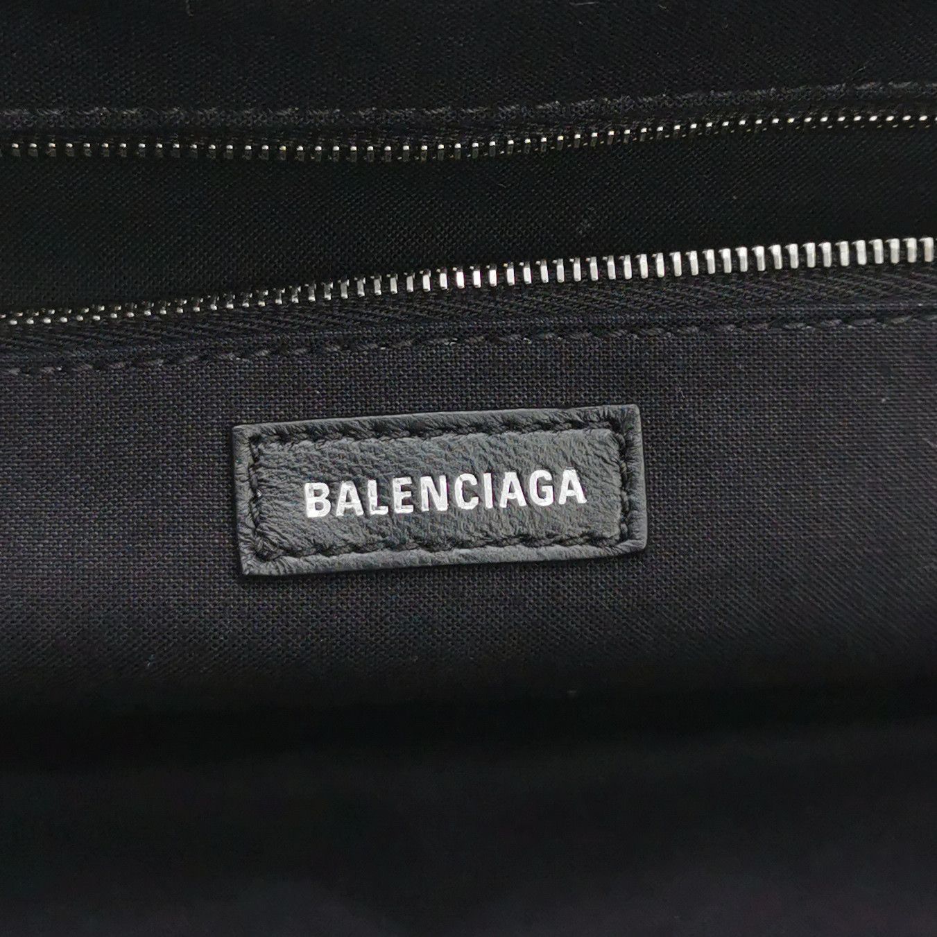 Balenciaga Balenciaga Women os Shoulder Bags Size ONE SIZE - 8 Thumbnail