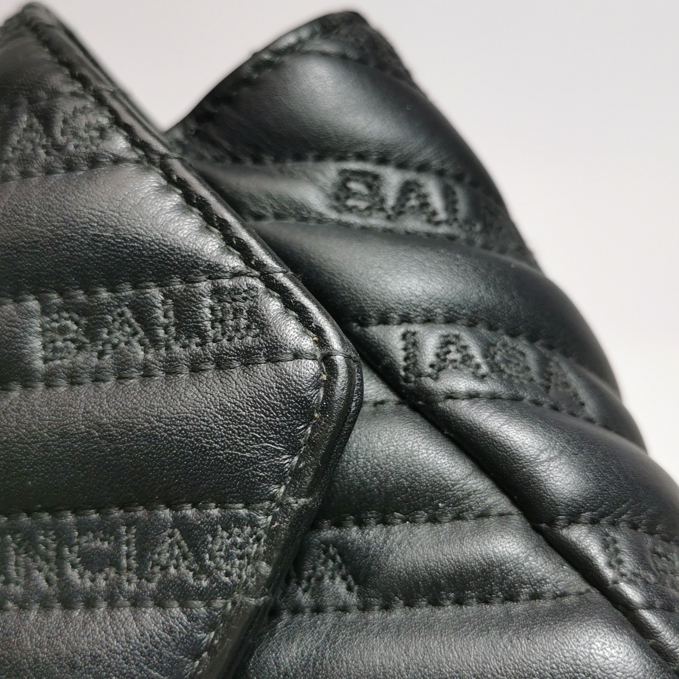 Balenciaga Balenciaga Women os Shoulder Bags Size ONE SIZE - 19 Thumbnail