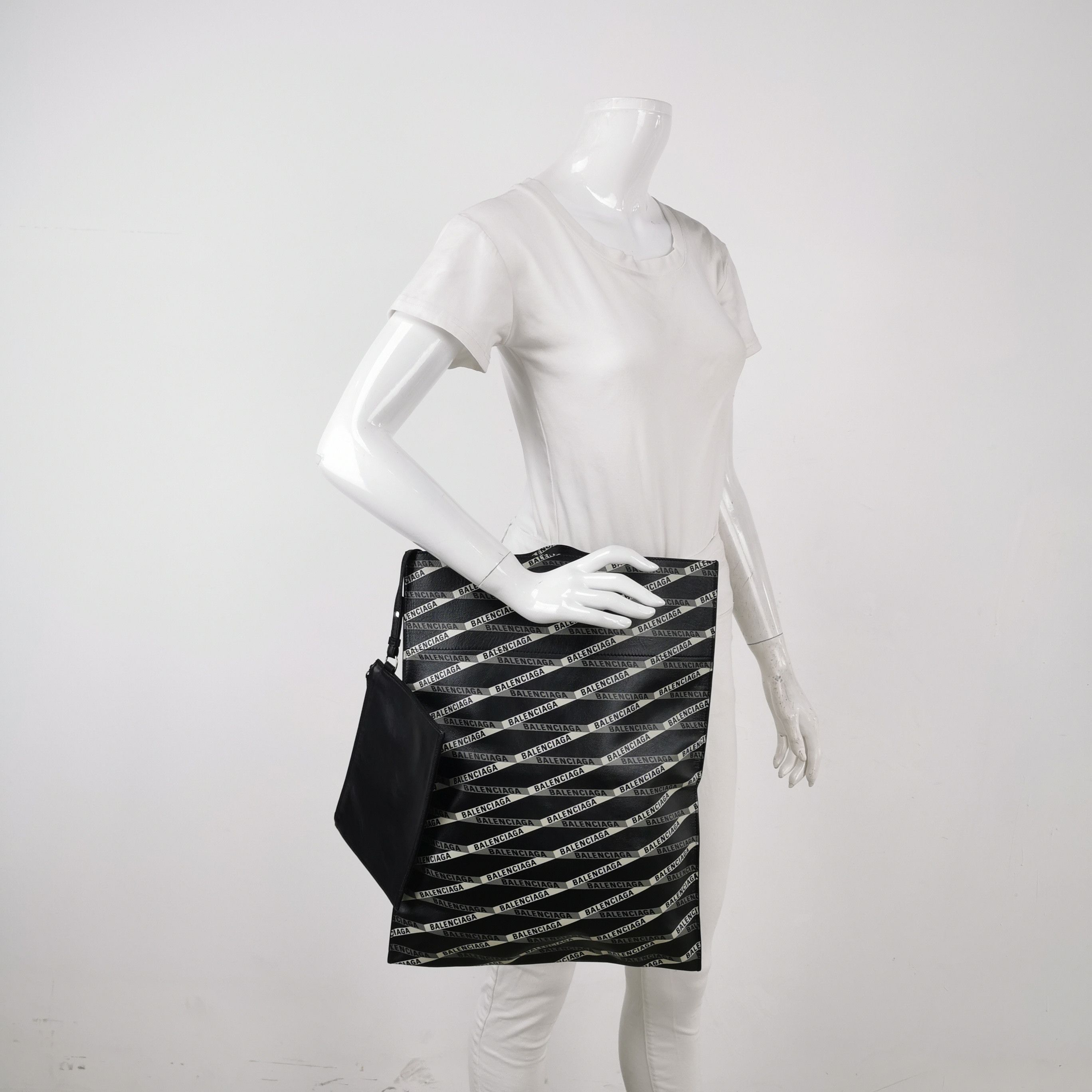Balenciaga Balenciaga Women os Tote Bags Size ONE SIZE - 2 Thumbnail